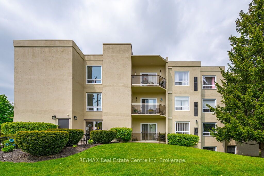 #103 - 245 Queen Street Property Photo 4