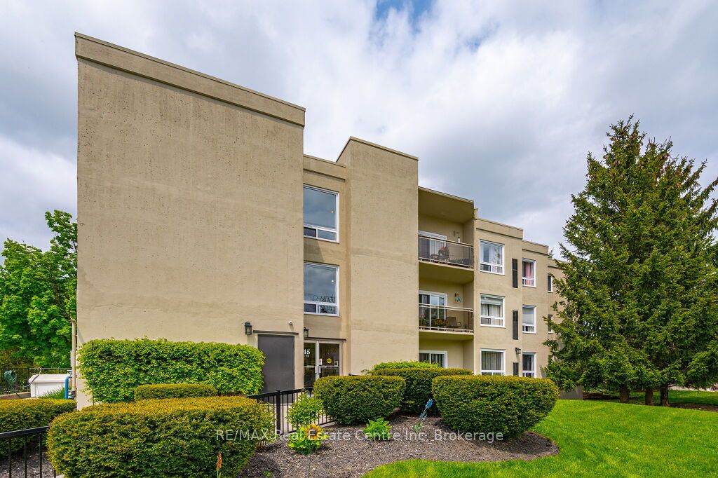 #103 - 245 Queen Street Property Photo 6