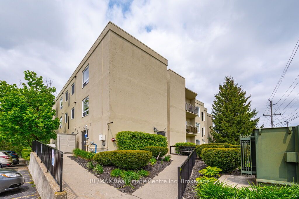 #103 - 245 Queen Street Property Photo 7