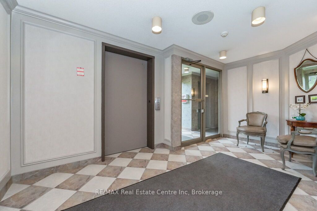 #103 - 245 Queen Street Property Photo 11