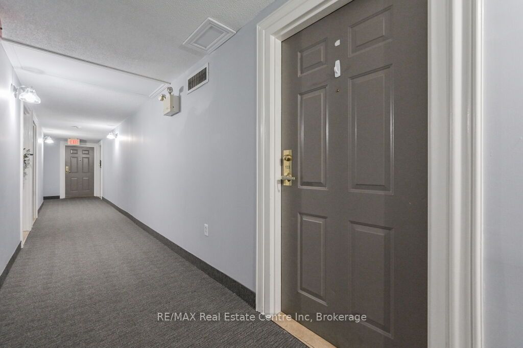 #103 - 245 Queen Street Property Photo 12