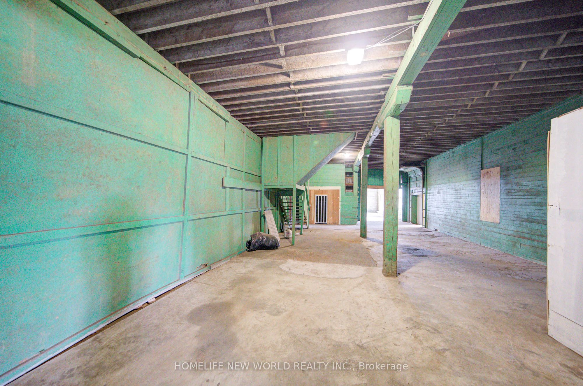 15 Earl Street Property Photo 37