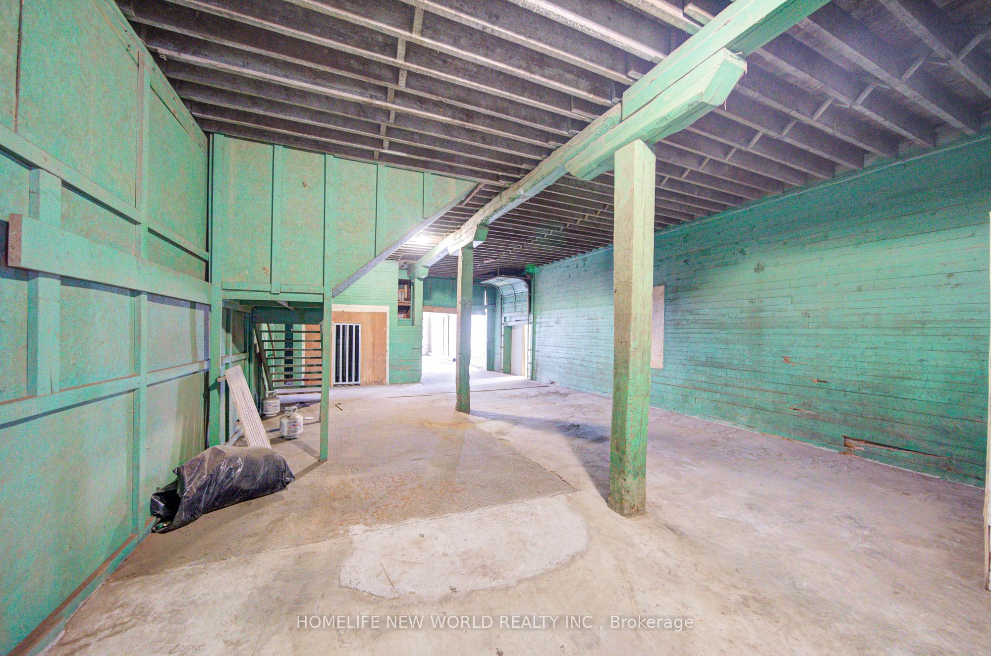 15 Earl Street Property Photo 38