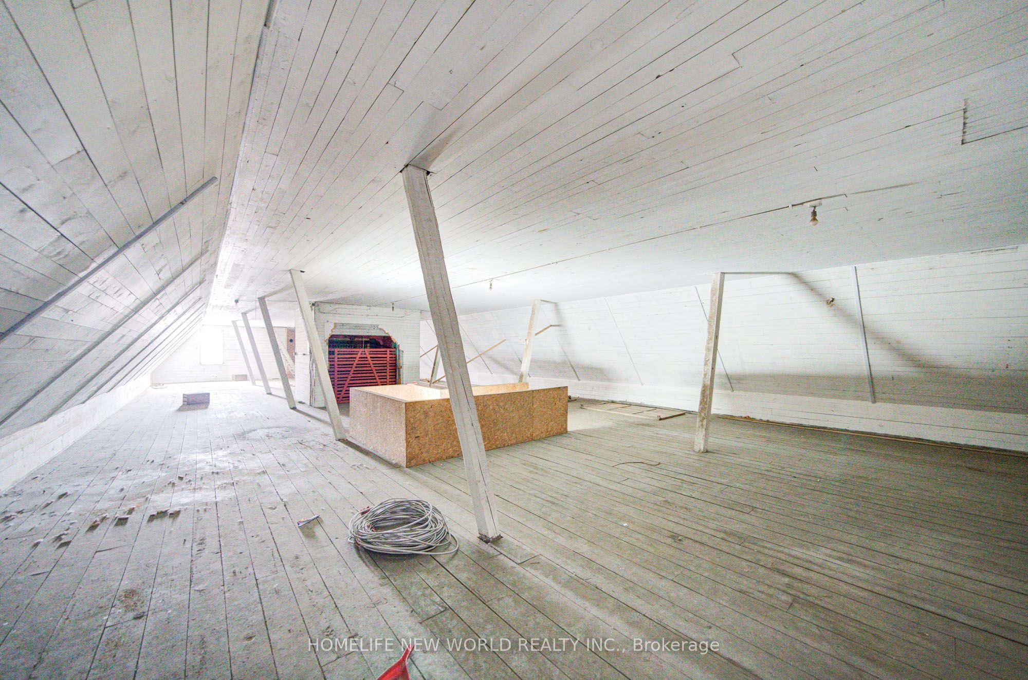 15 Earl Street Property Photo 46