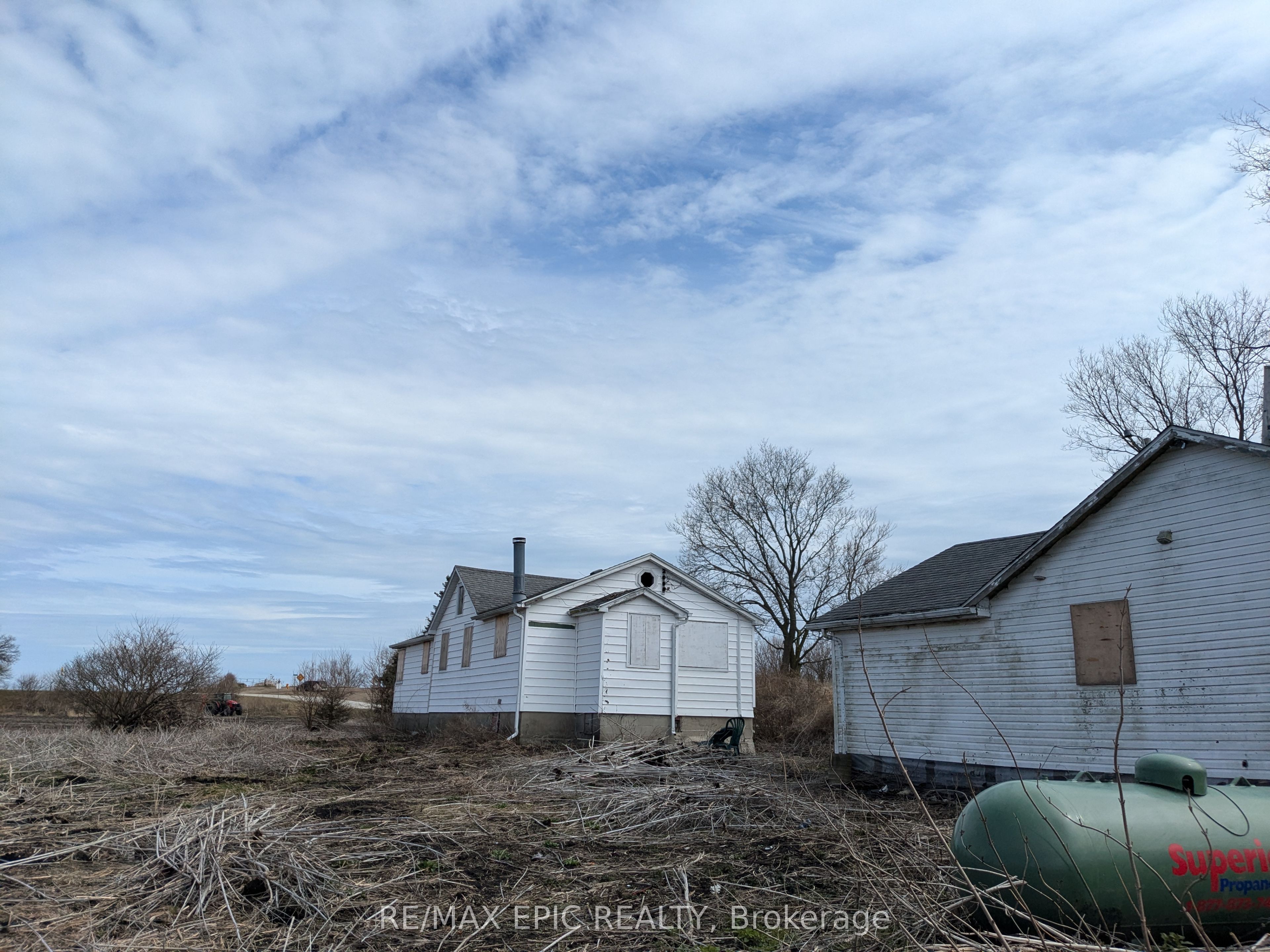 1833 Mersea Road Property Photo