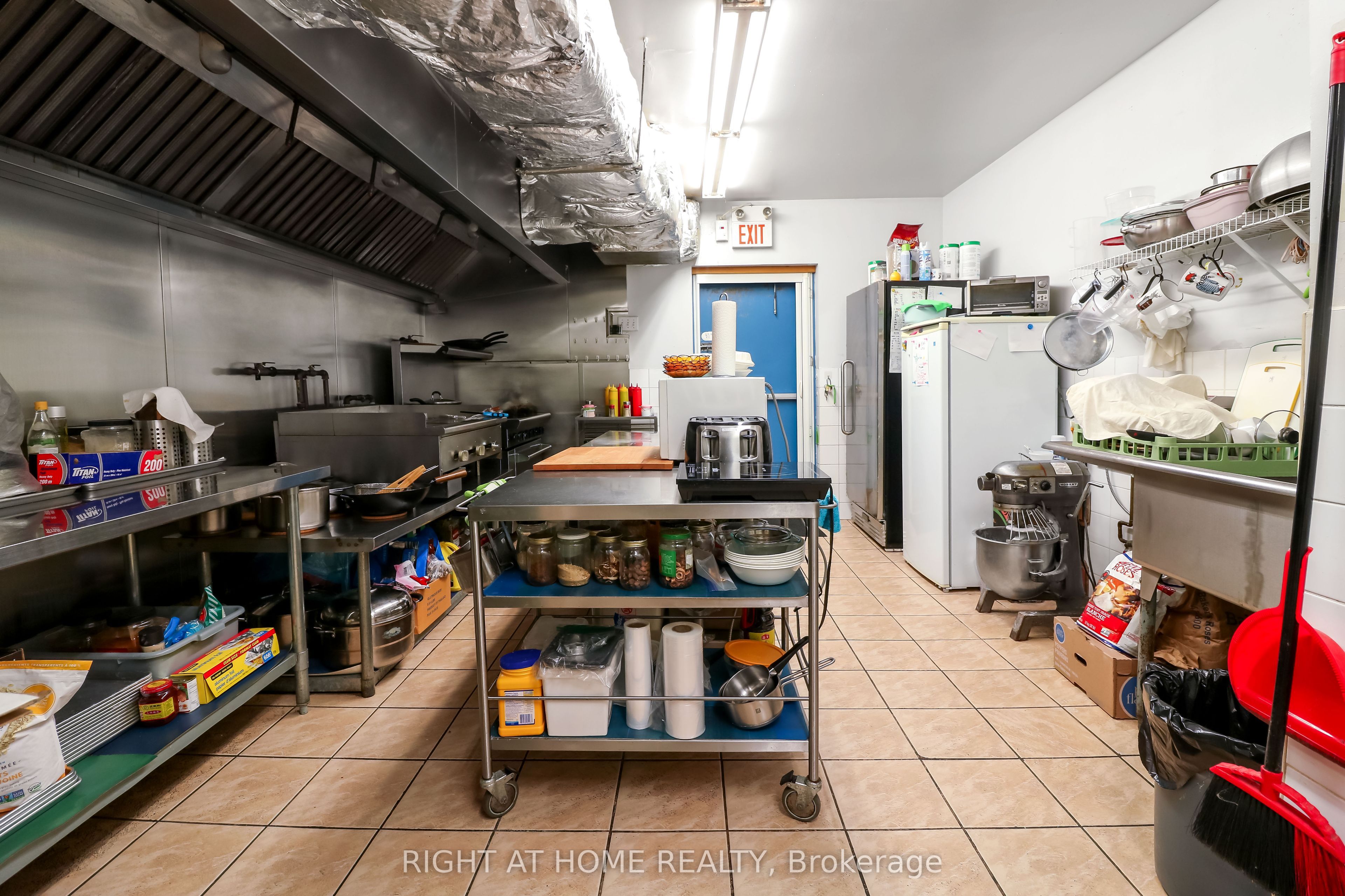 508 Rideau Street Property Photo 6