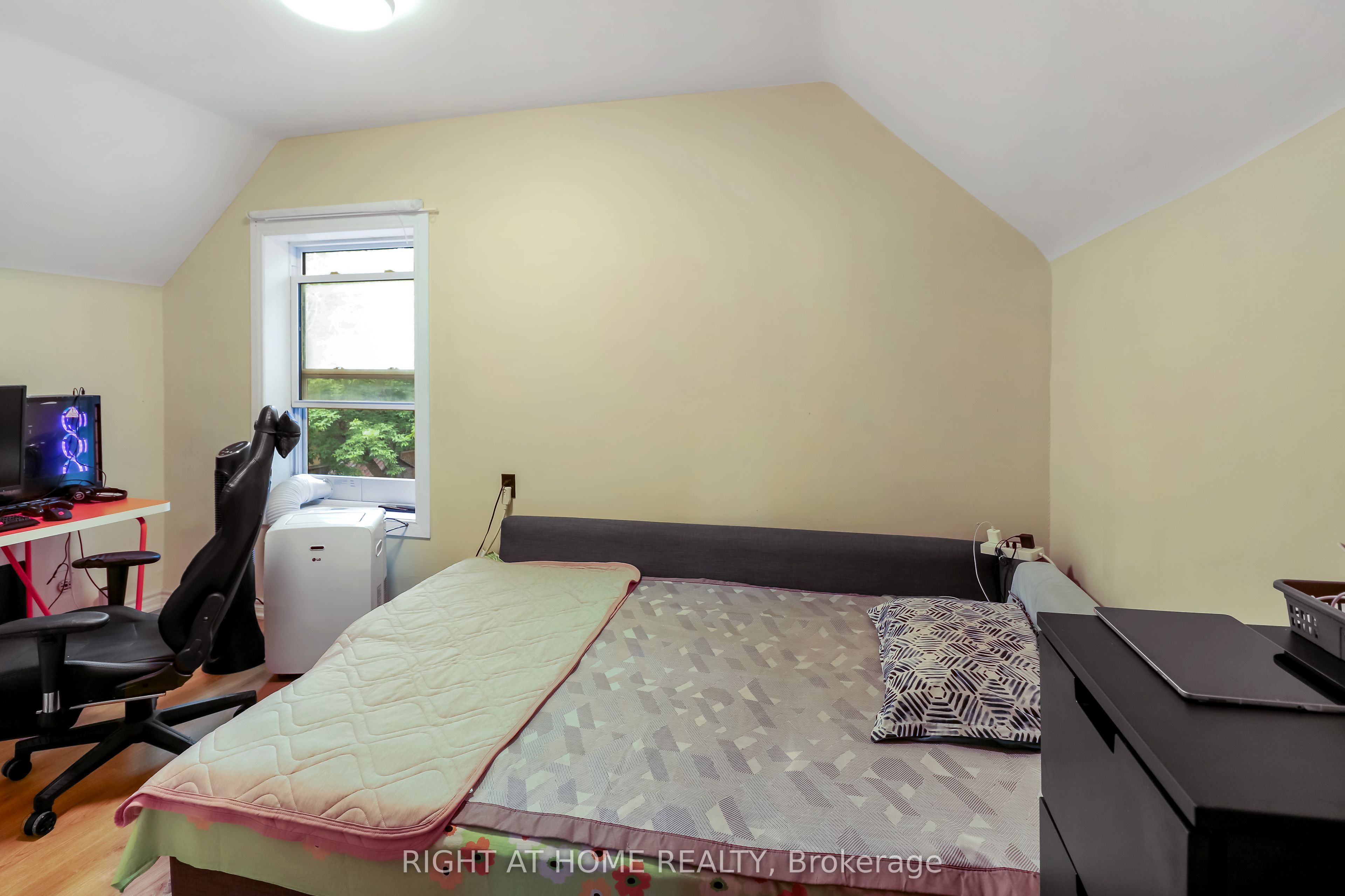 508 Rideau Street Property Photo 8