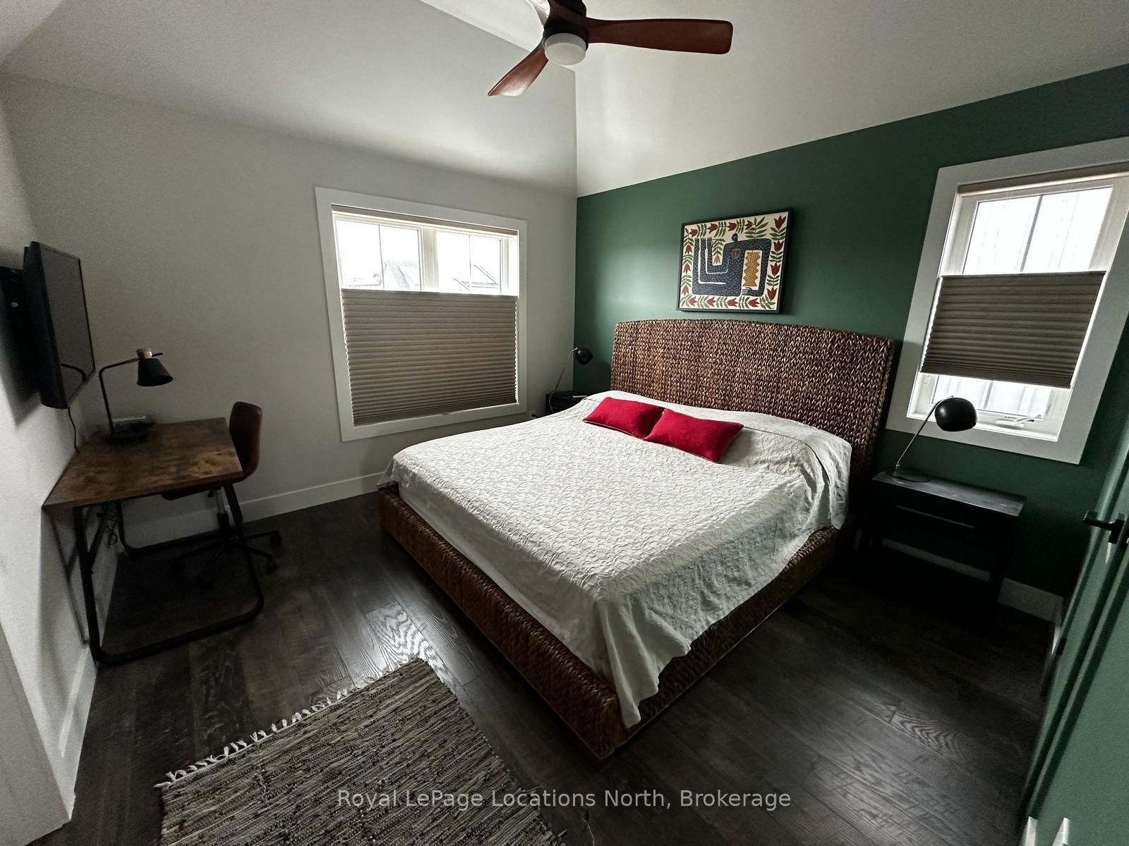 195 St Property Photo 16