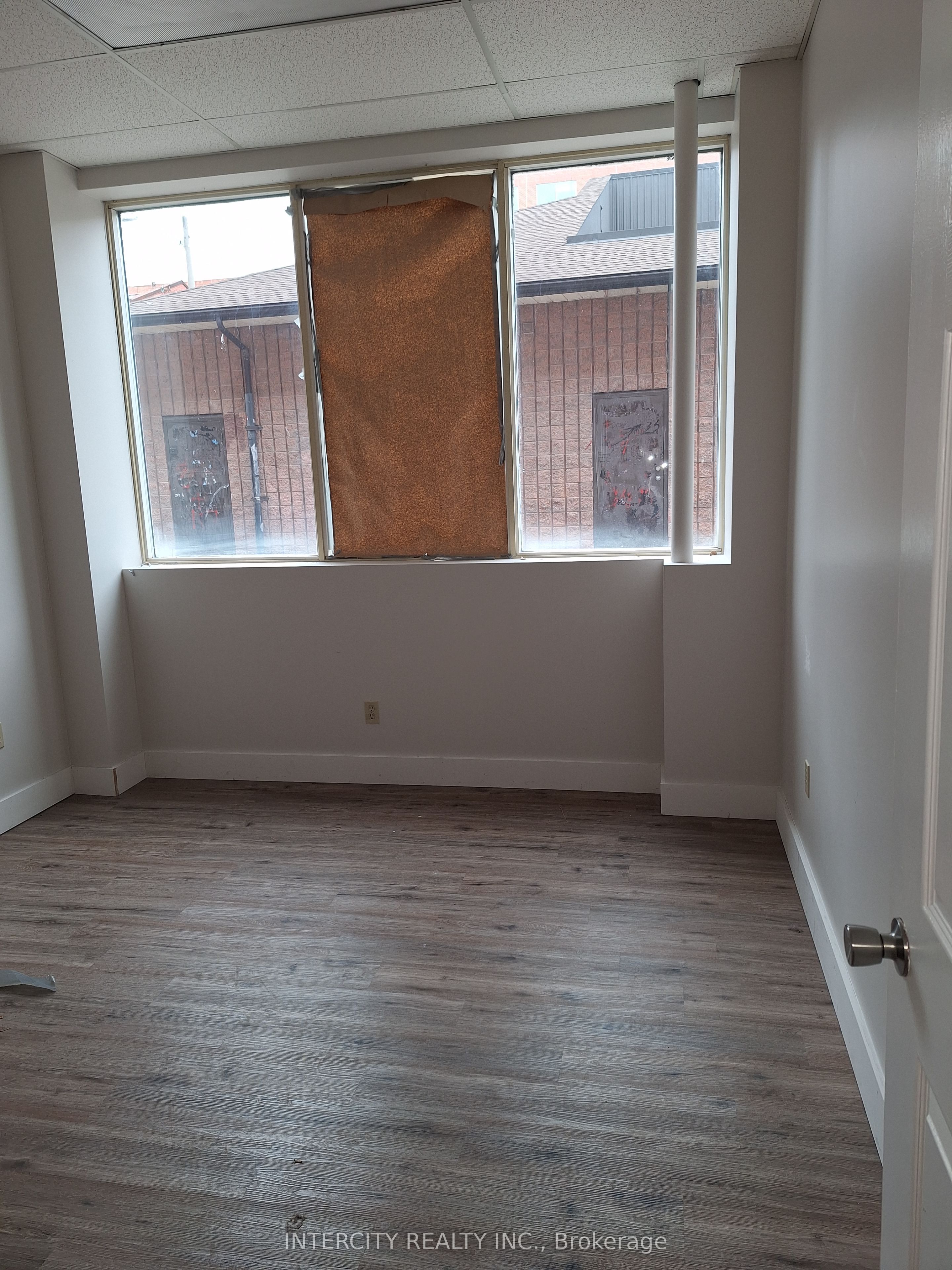 4 Centre Street Property Photo 6