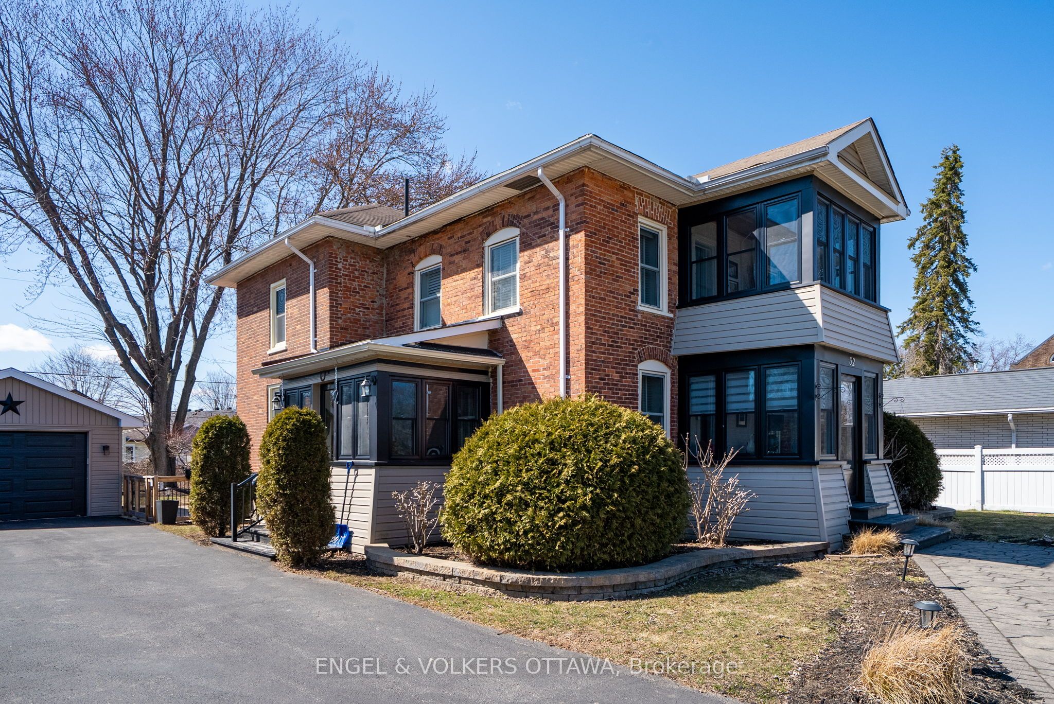 32 Bay Street Property Photo