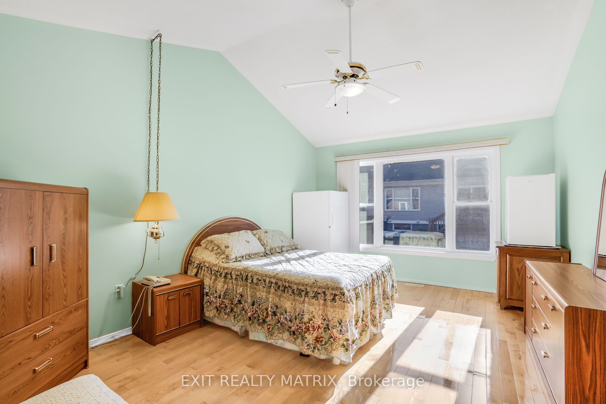 1241 Foxborough Private - Property Photo 19