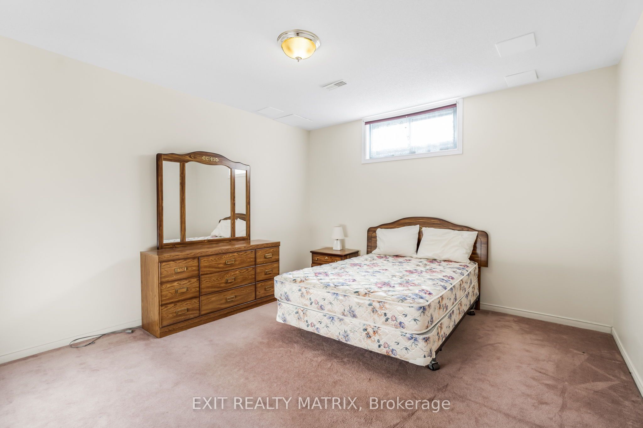 1241 Foxborough Private - Property Photo 22
