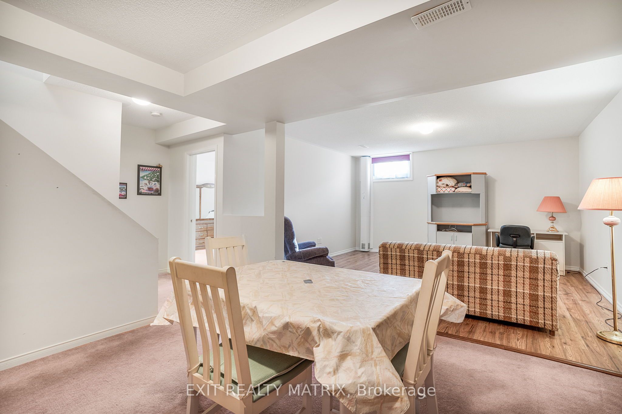 1241 Foxborough Private - Property Photo 26