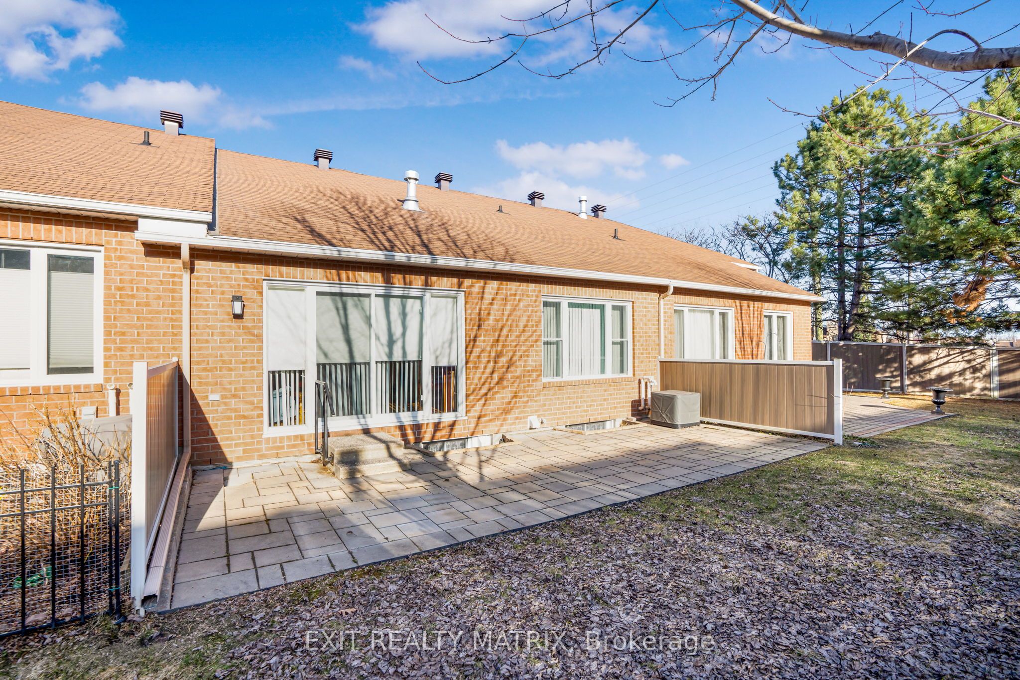 1241 Foxborough Private - Property Photo 28