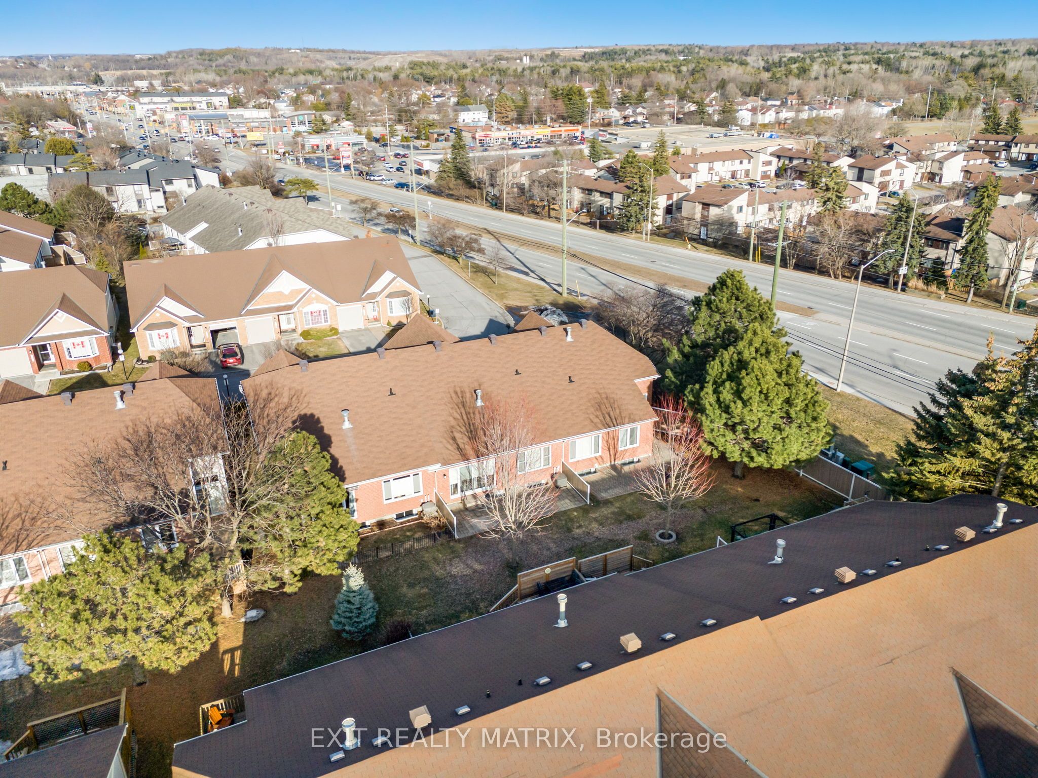 1241 Foxborough Private - Property Photo 34