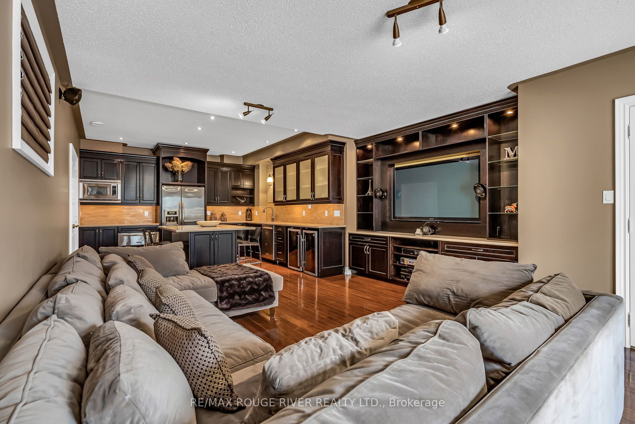 5 Lynden Court Property Photo 35