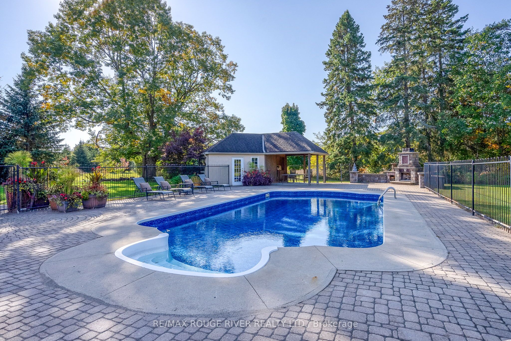 5 Lynden Court Property Photo 37