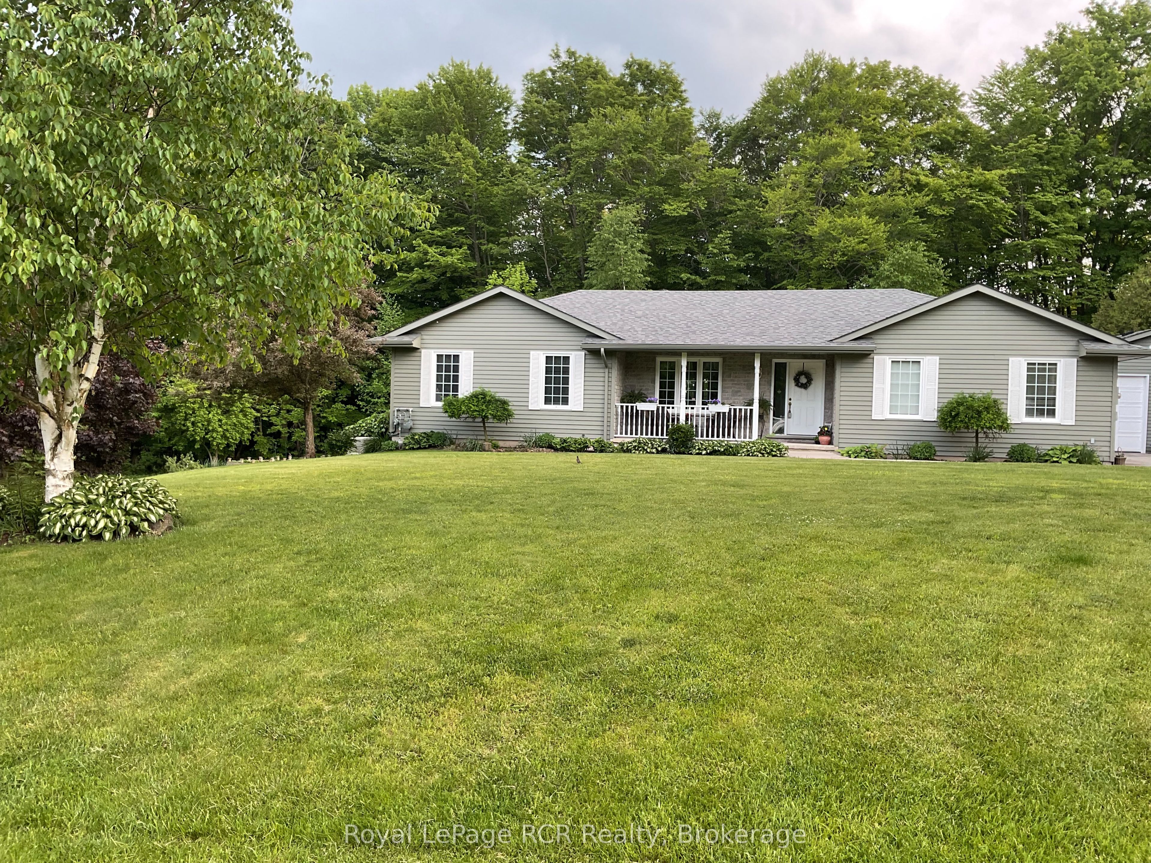 107 Maple Ridge Crescent Property Photo 1
