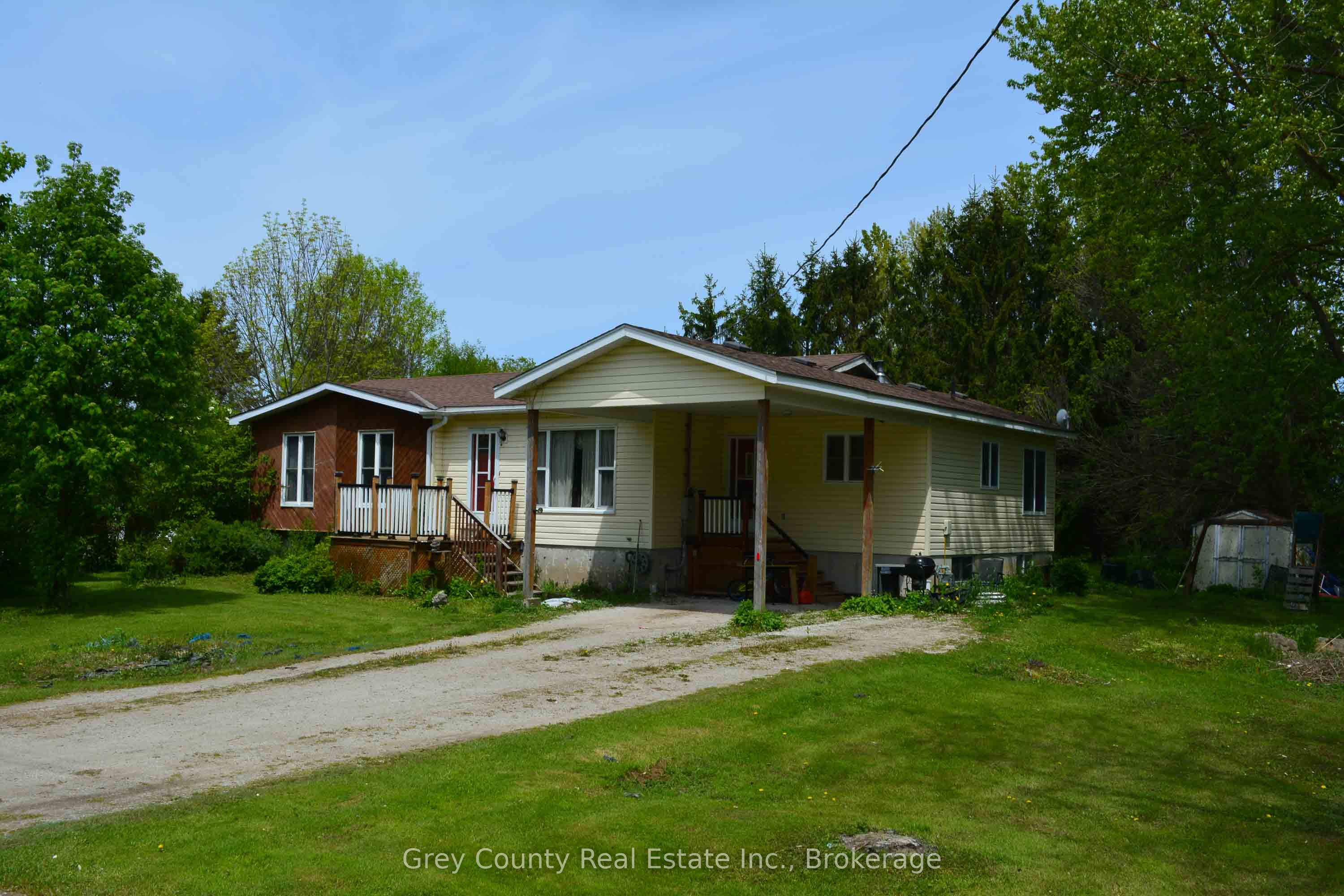 101841 Grey Road 5 Road Property Photo 1