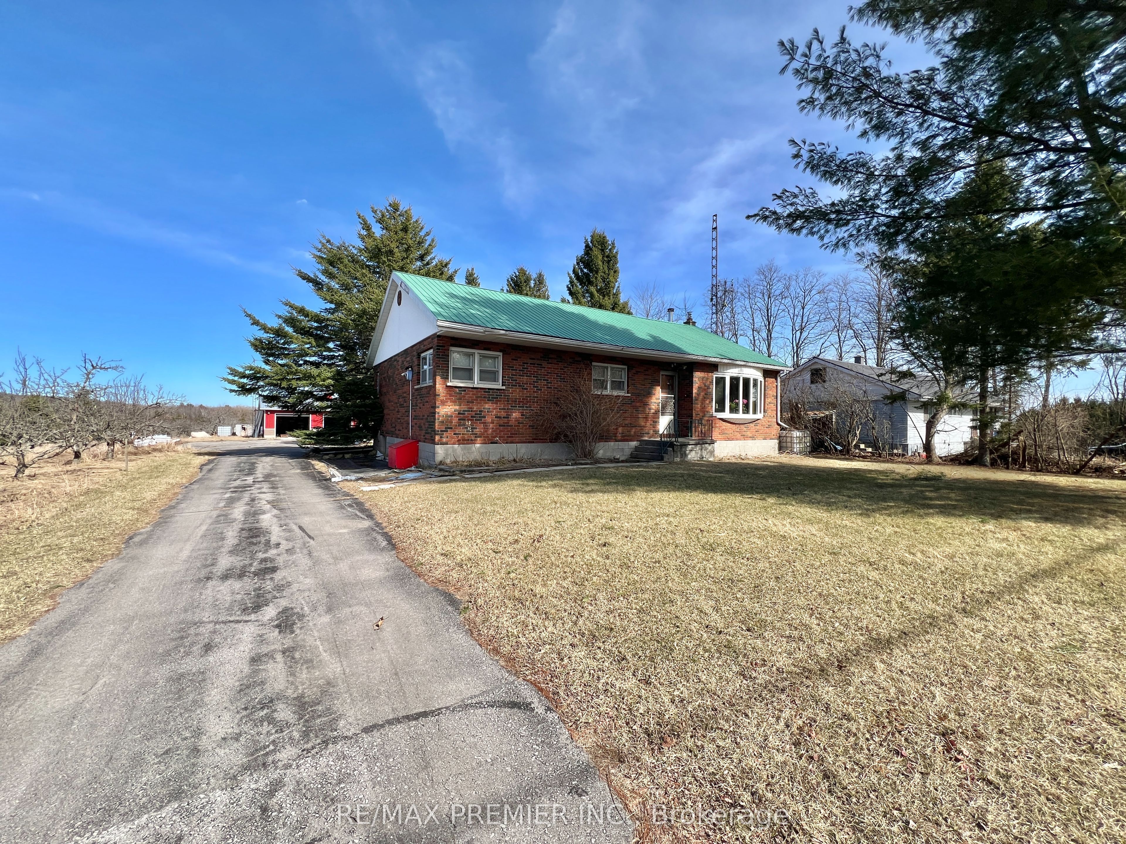 273 Peters Road Property Photo 2