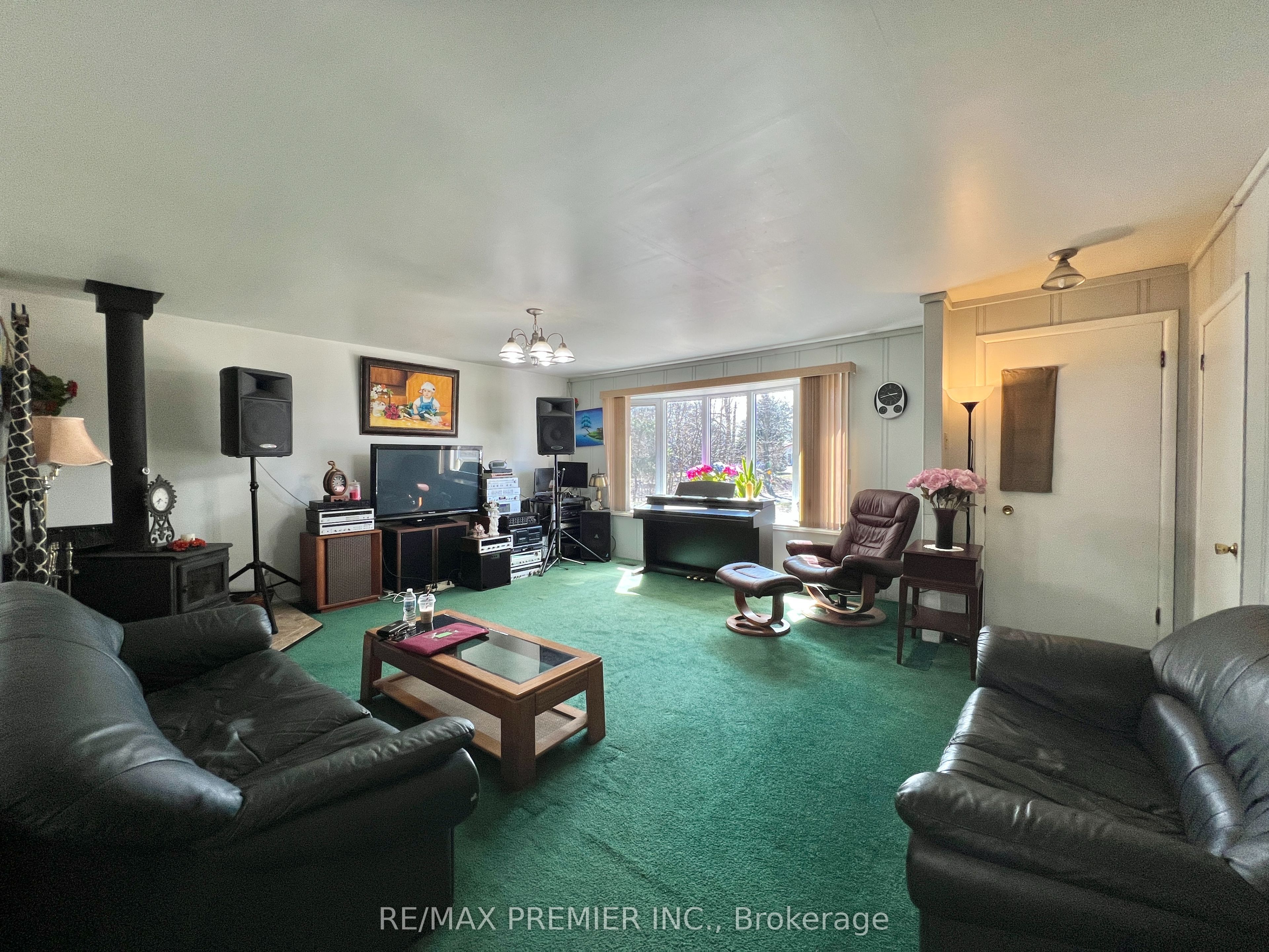 273 Peters Road Property Photo 10