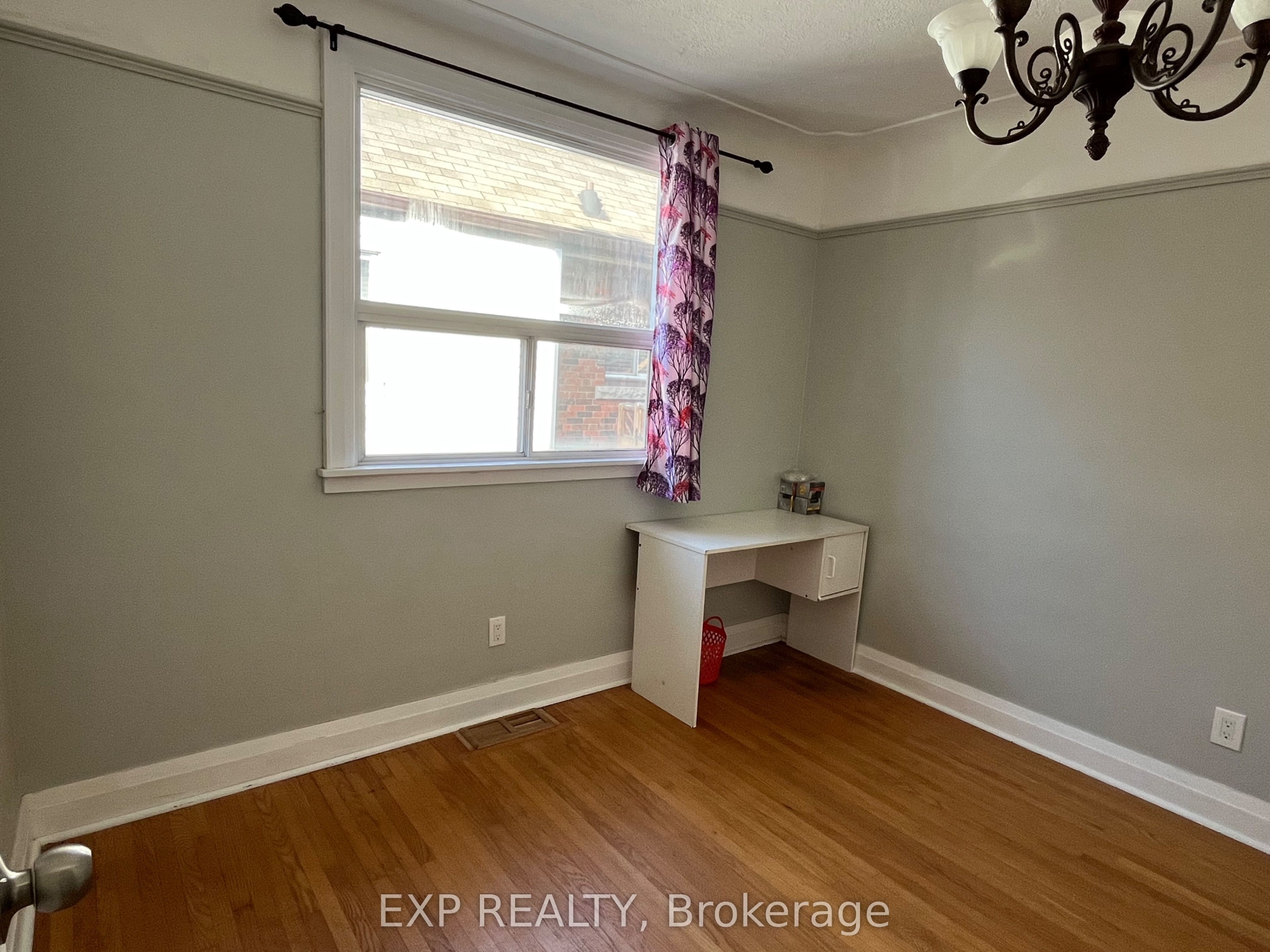 125 Haddon Avenue S Property Photo 7