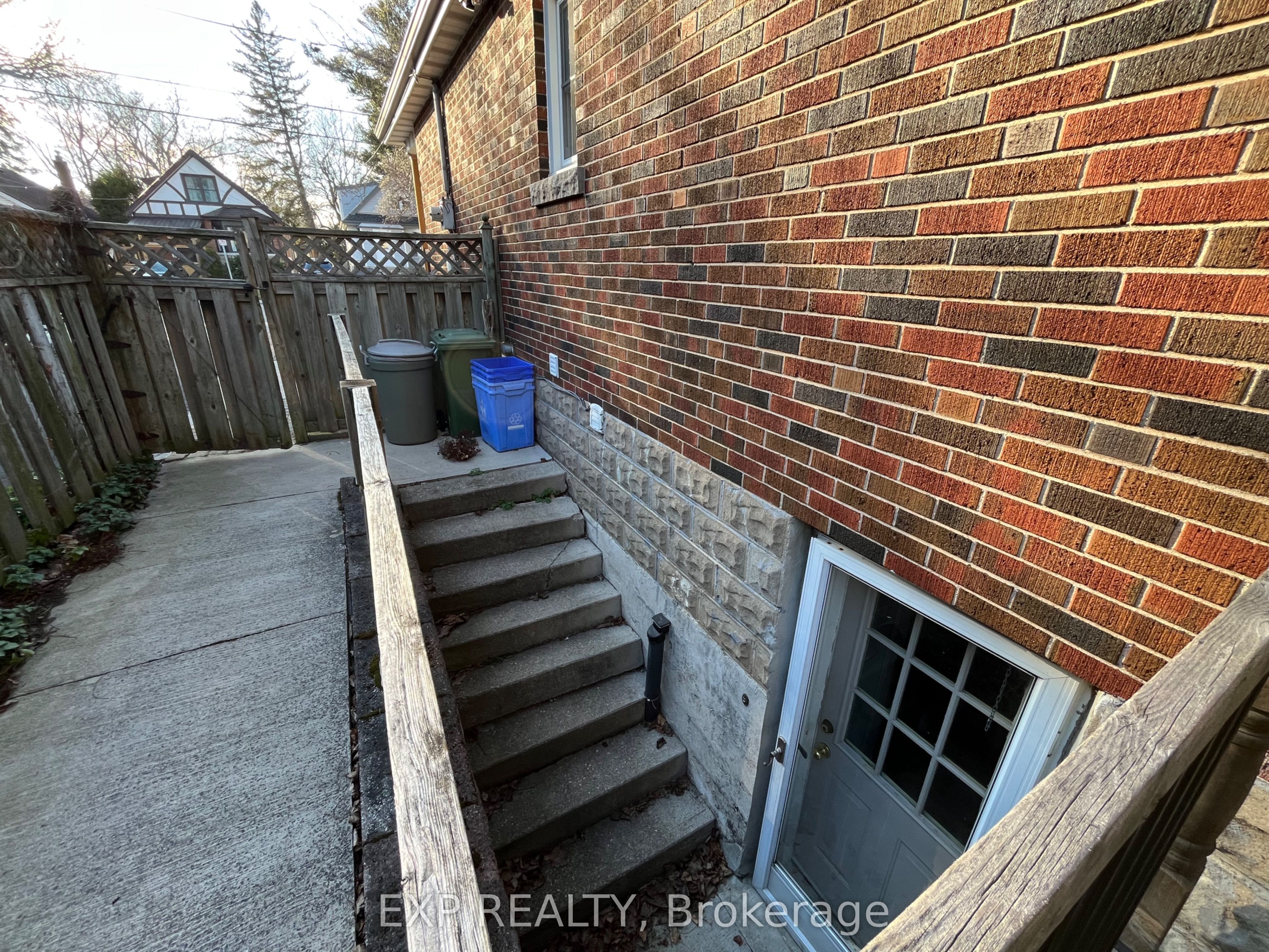 125 Haddon Avenue S Property Photo 10