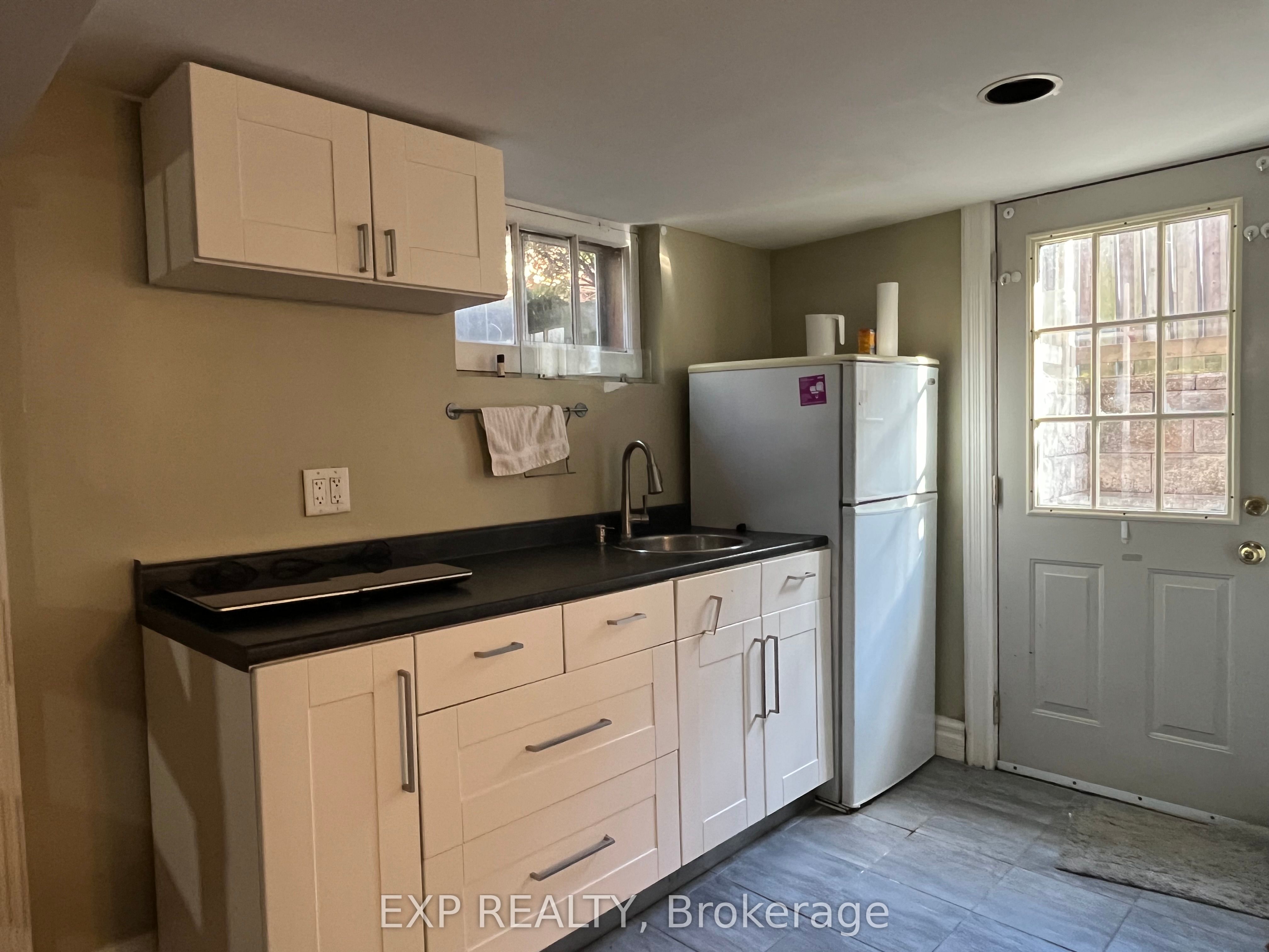 125 Haddon Avenue S Property Photo 11