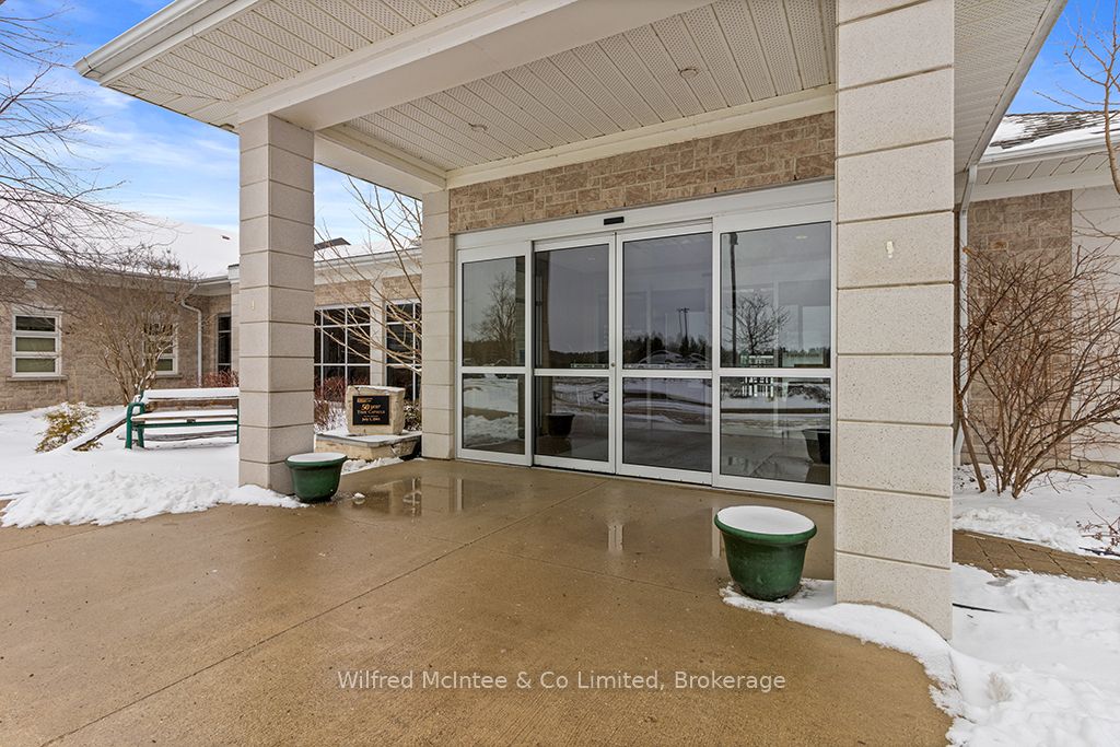 #133 Property Photo 18