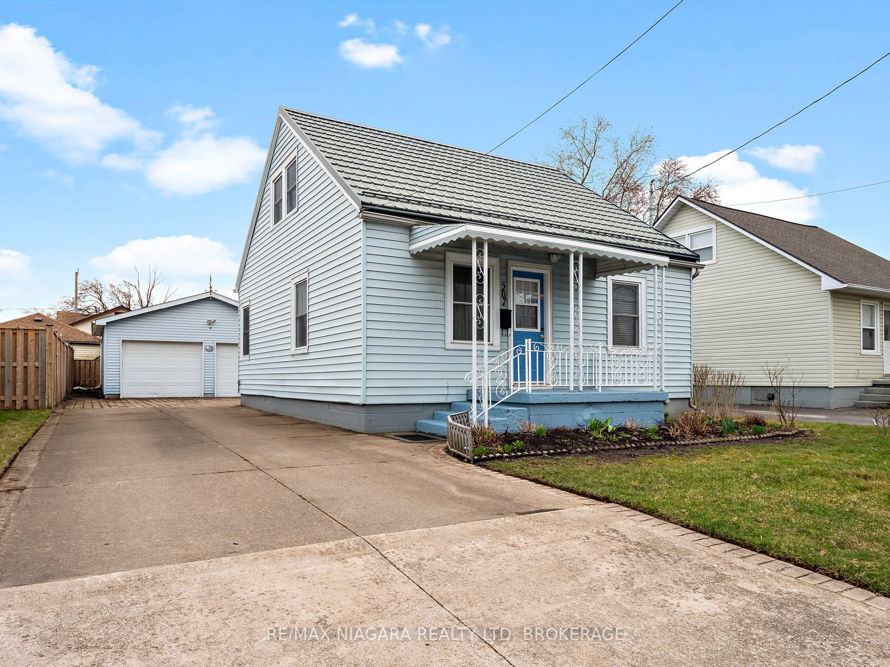 207 Gilmore Road Property Photo 1