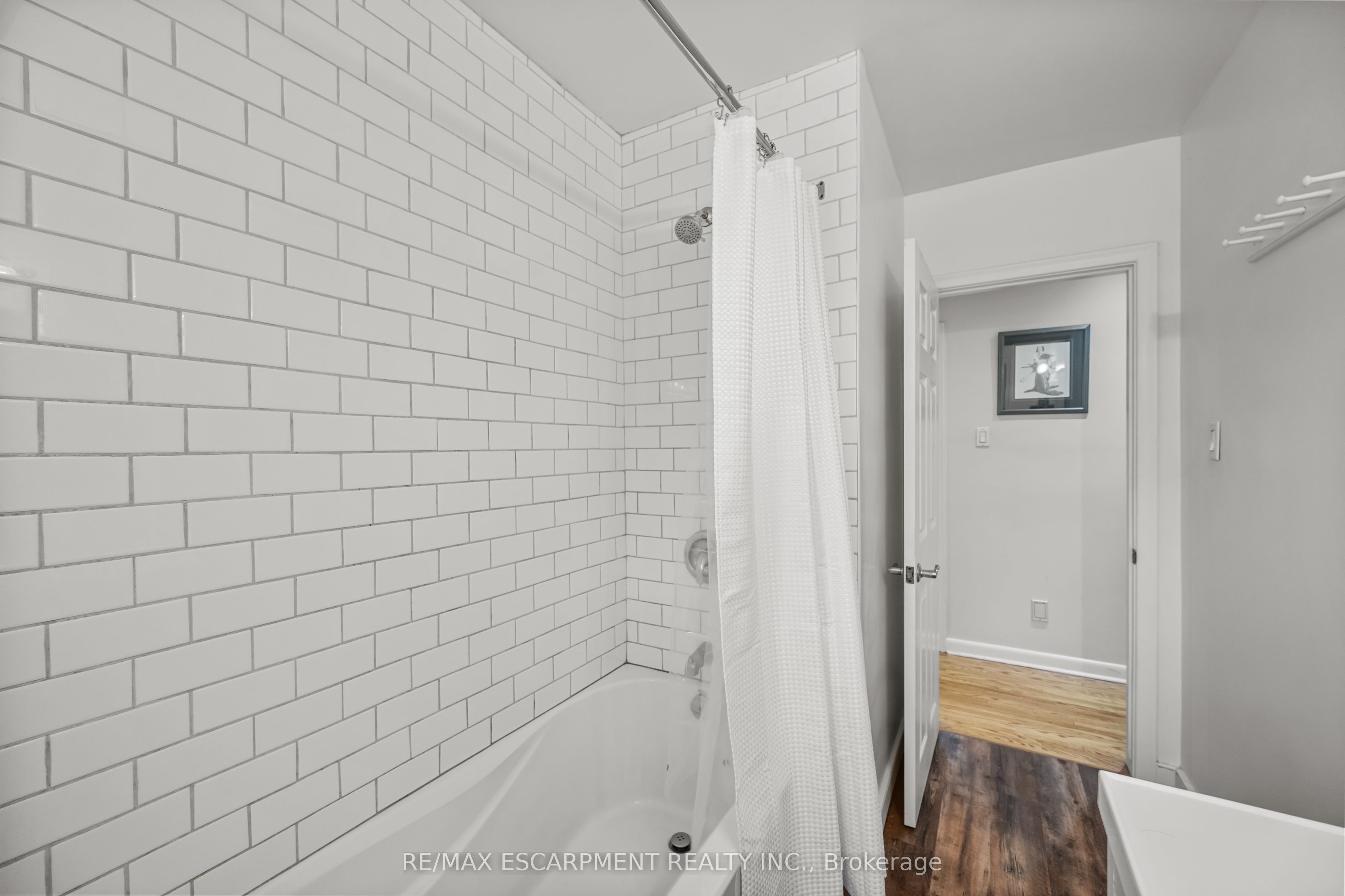 375 Clarendon Drive Property Photo 23