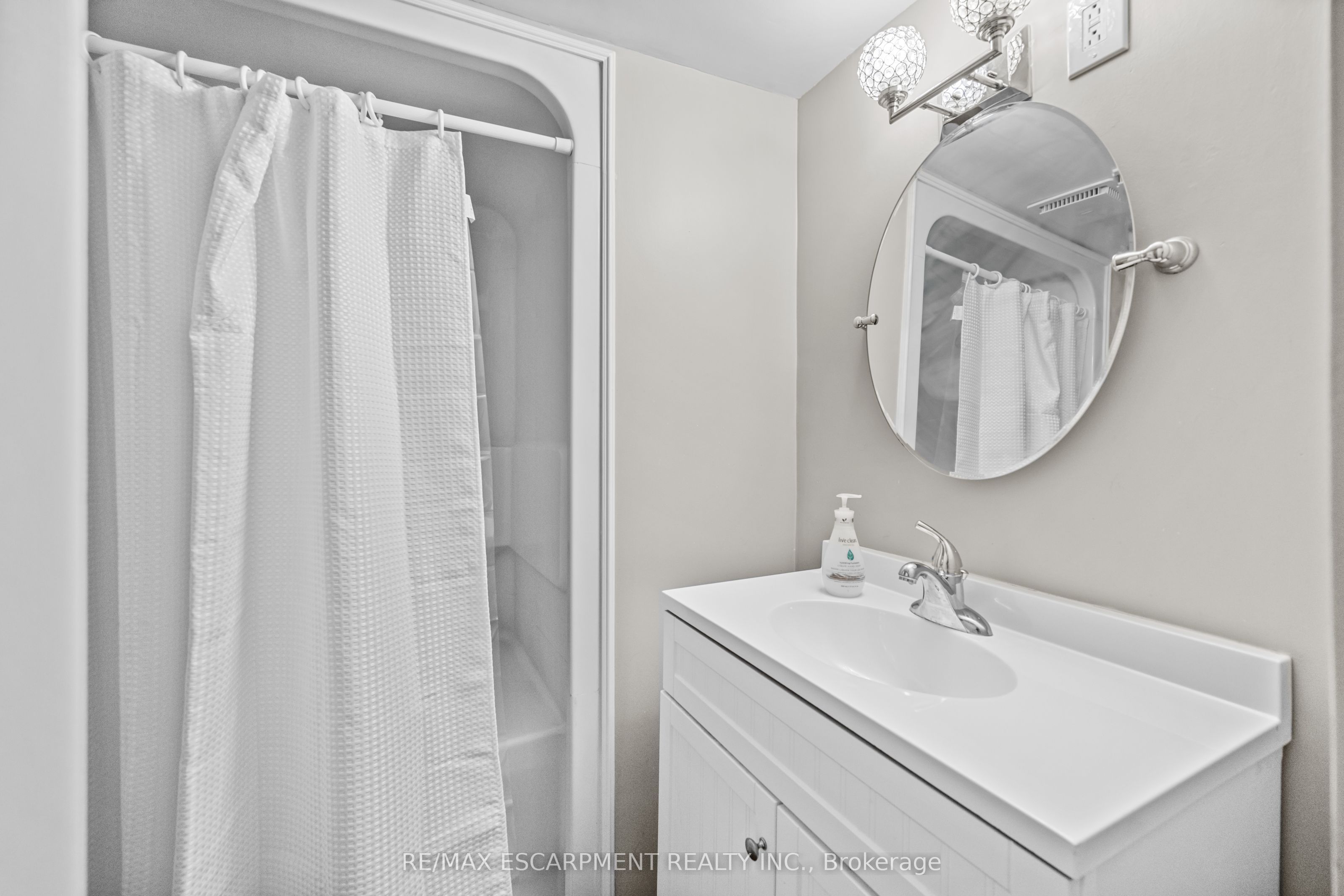 375 Clarendon Drive Property Photo 30