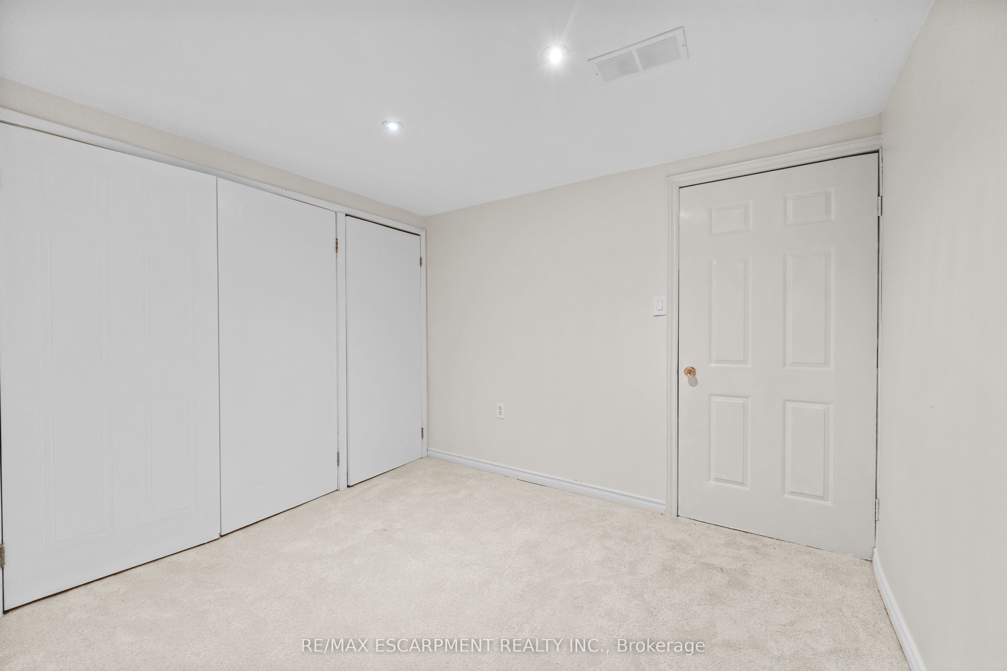 375 Clarendon Drive Property Photo 31