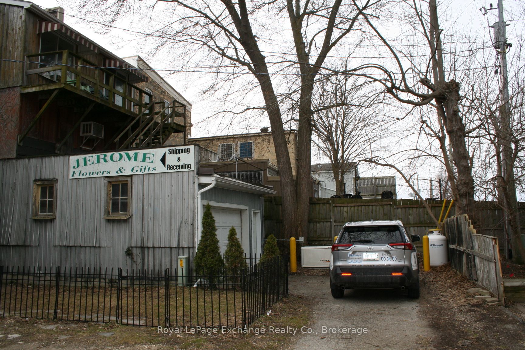 756 Queen Property Photo 2