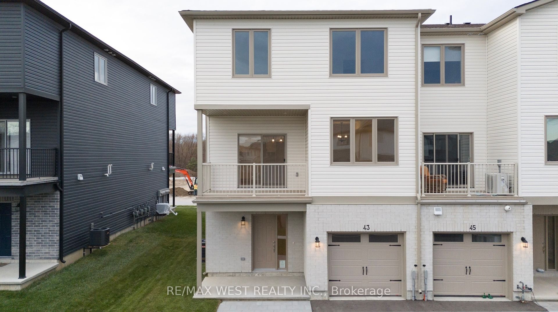 43 Markland Avenue Property Photo 1
