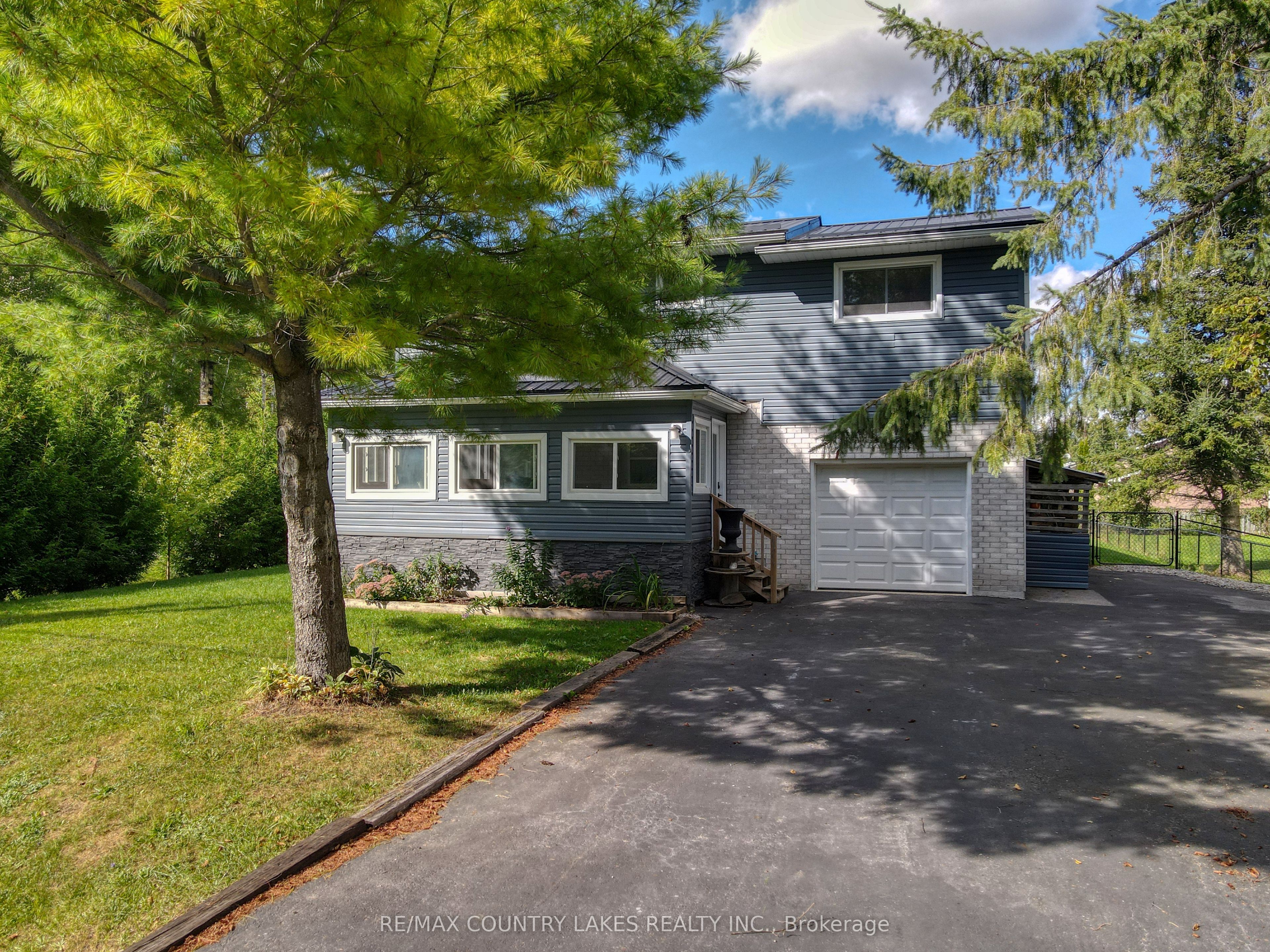 3 Pinewood Boulevard Property Photo