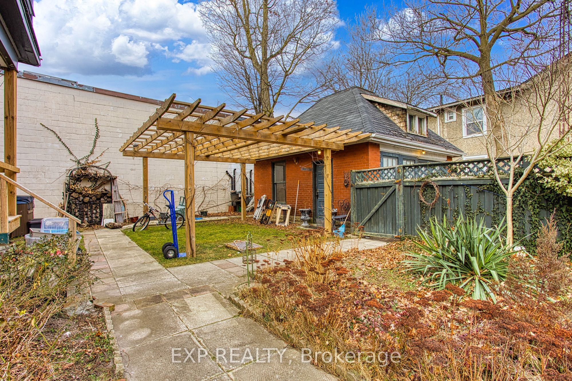 225 Broad Street Property Photo 45