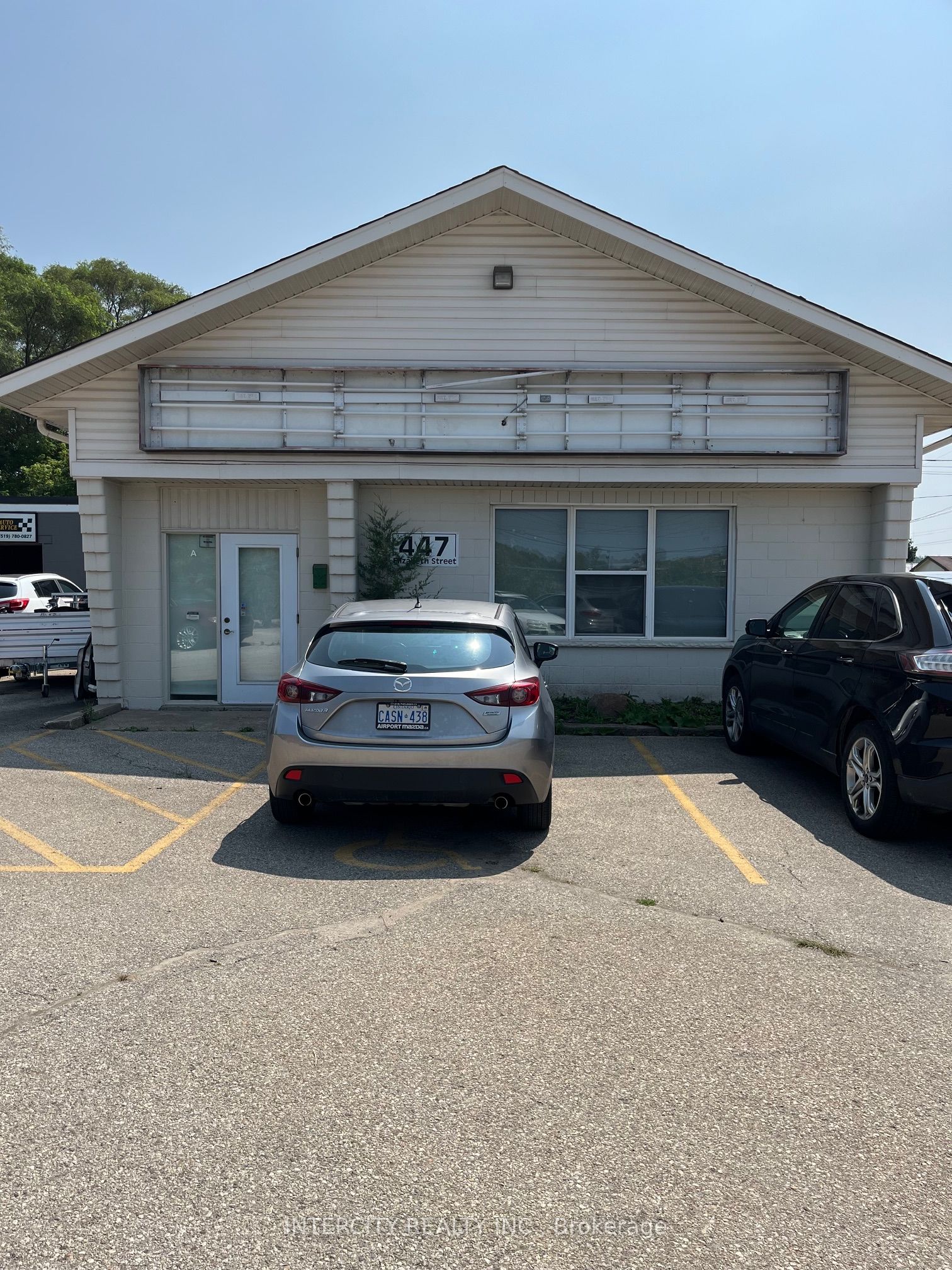 447 Elizabeth Street Property Photo 1