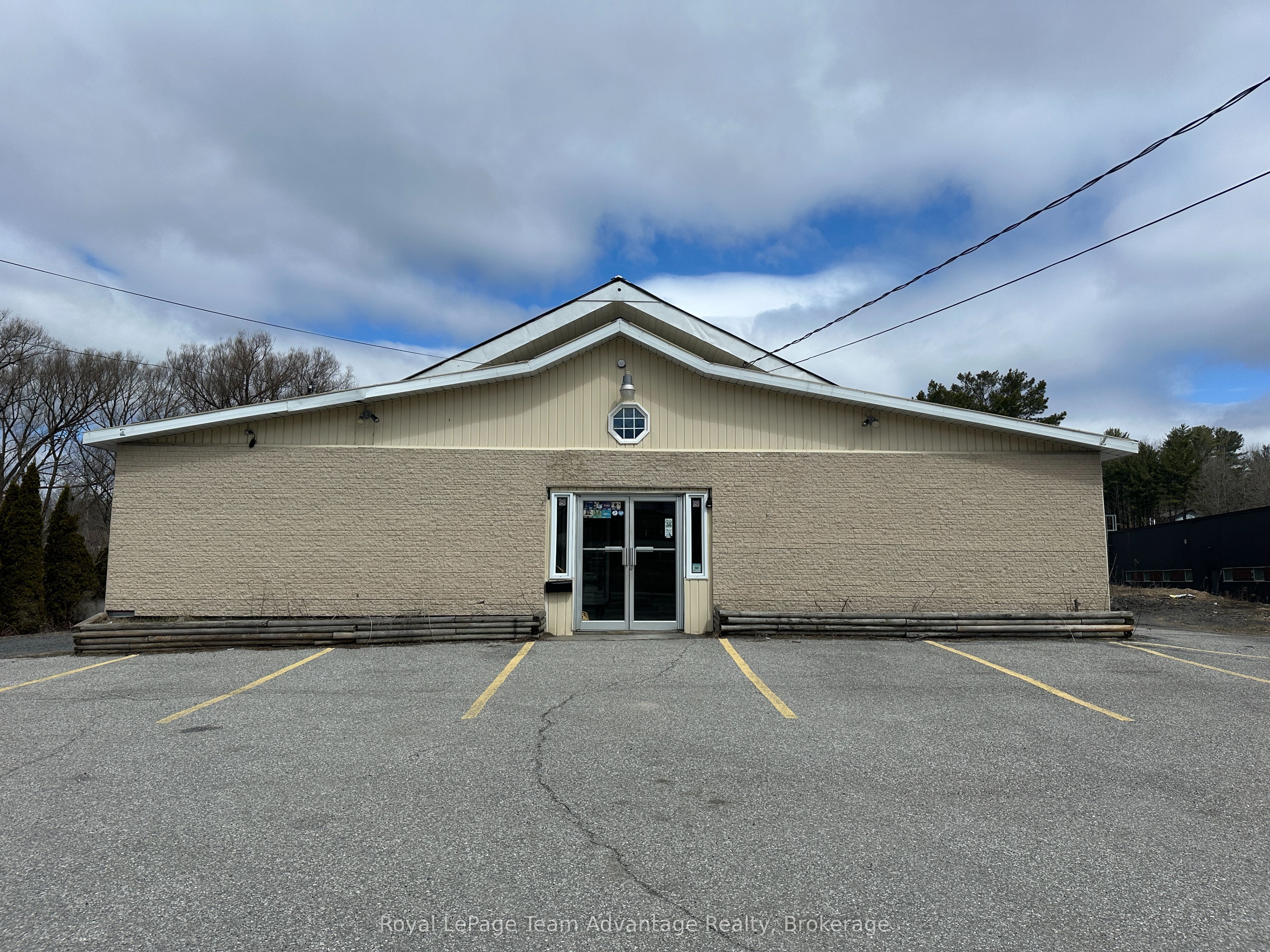 58 Bowes Street Property Photo 1