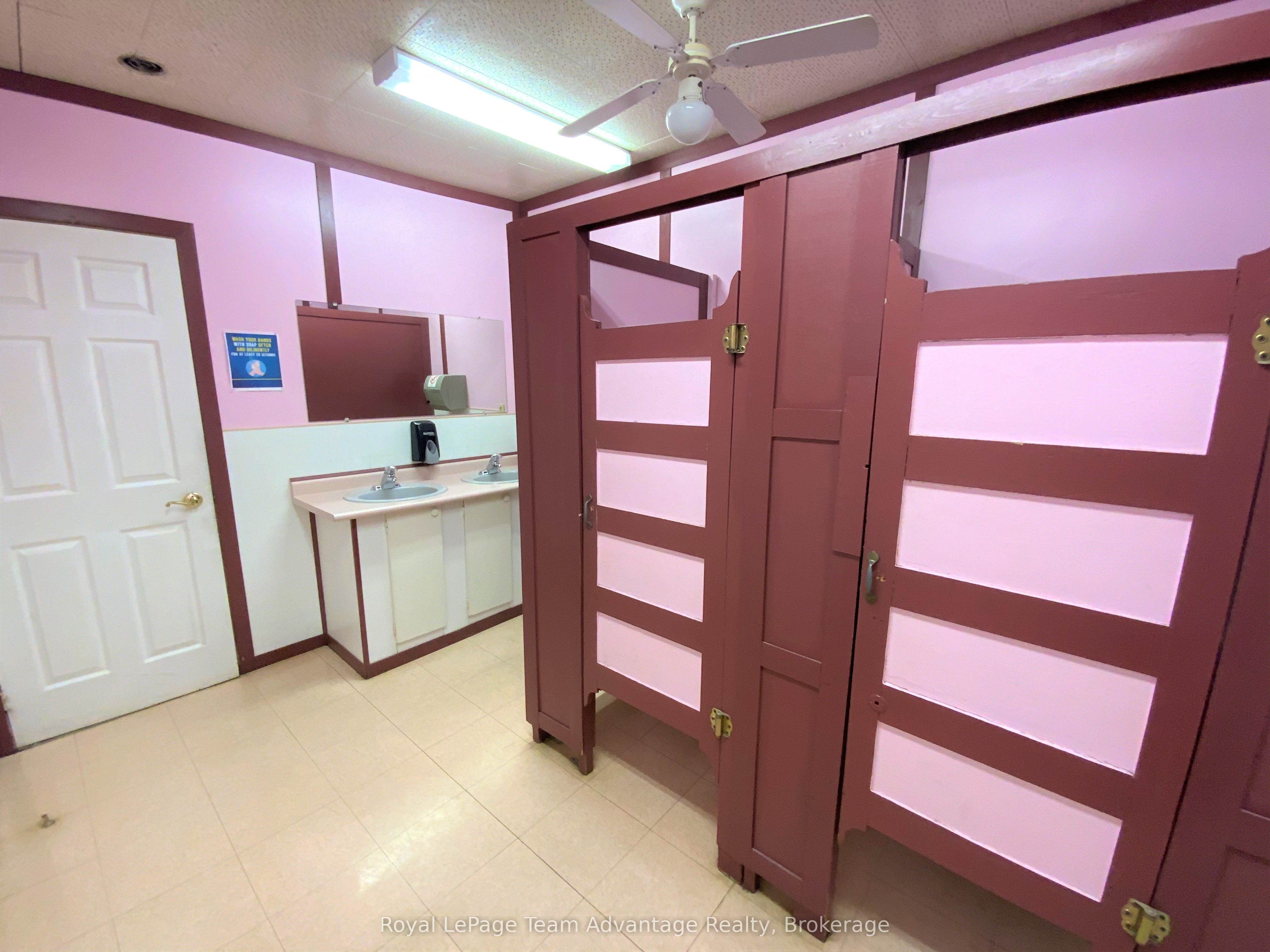 58 Bowes Street Property Photo 6