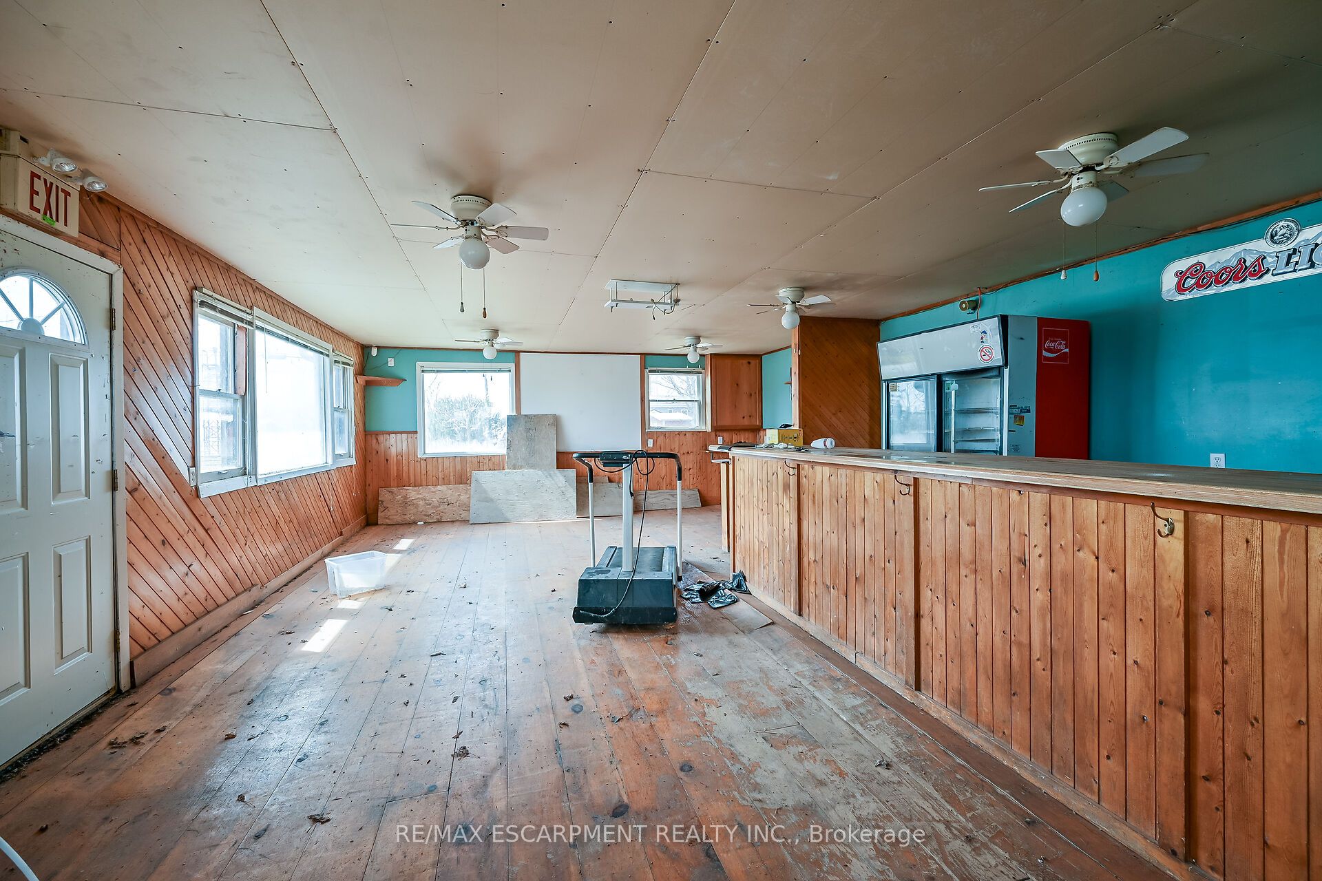 429 South Coast Drive Property Photo 15