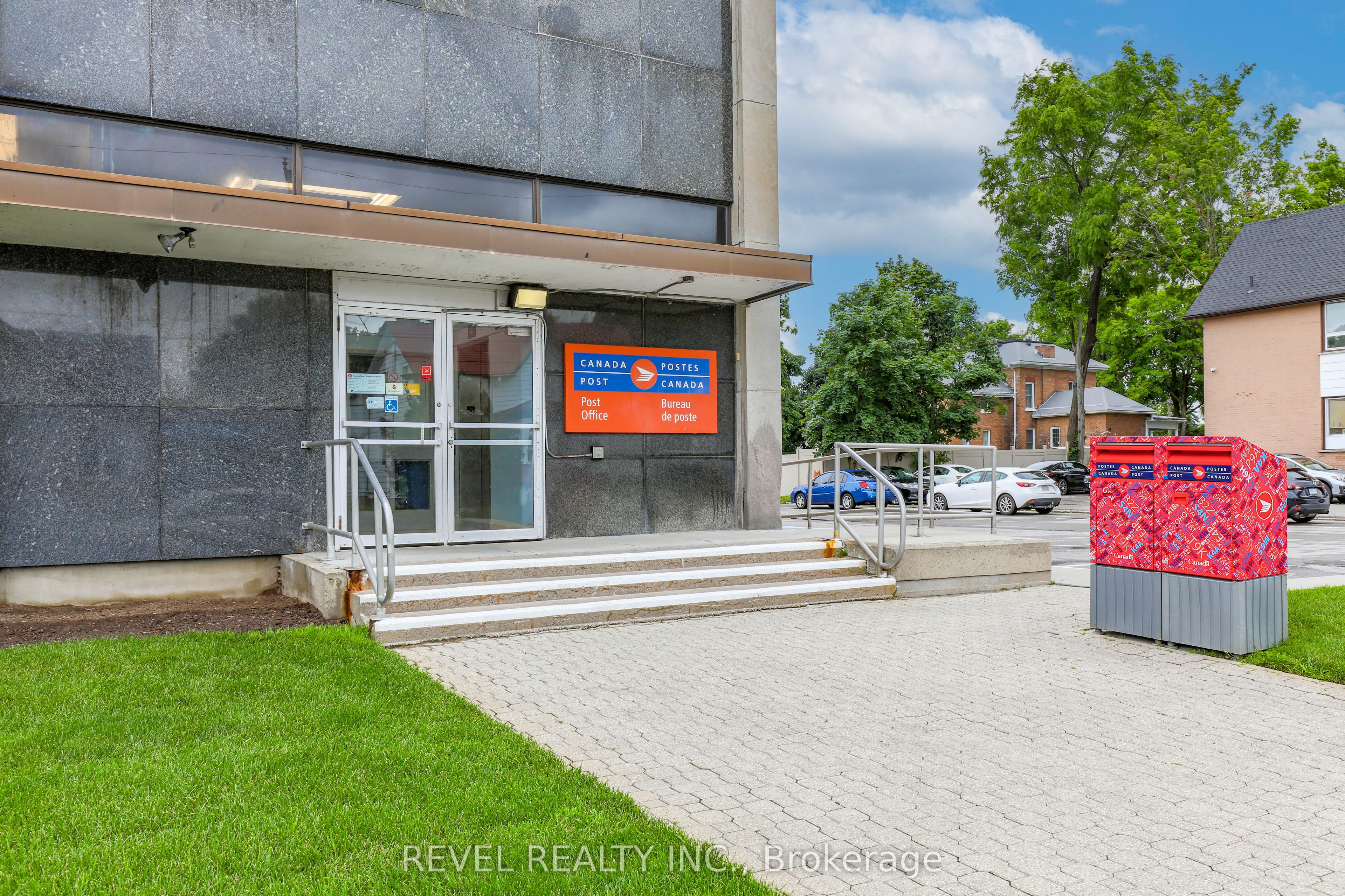 #upper 2 - 34 Cambridge Street Property Photo 3