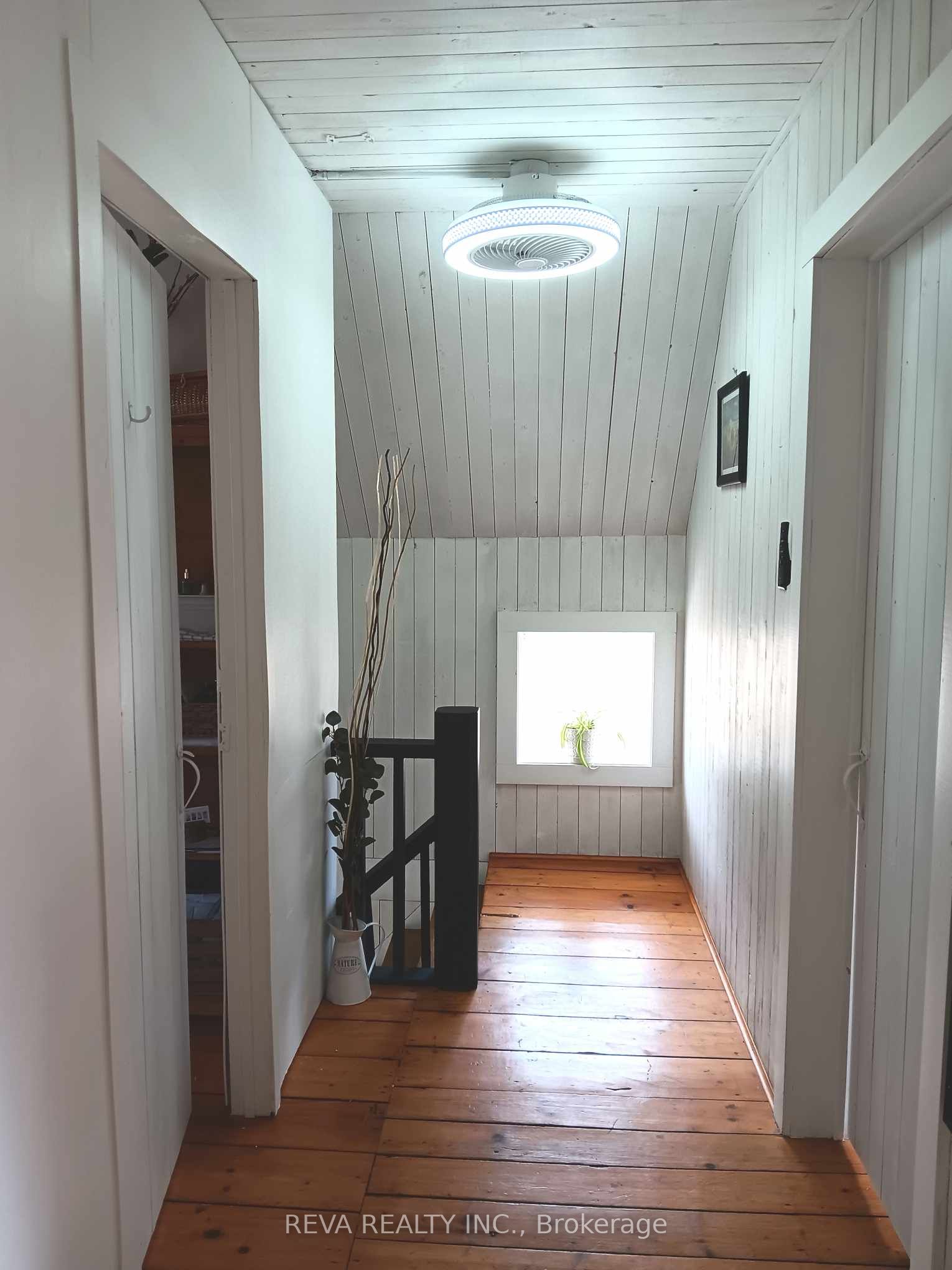 1476 Hillsview Road Property Photo 12