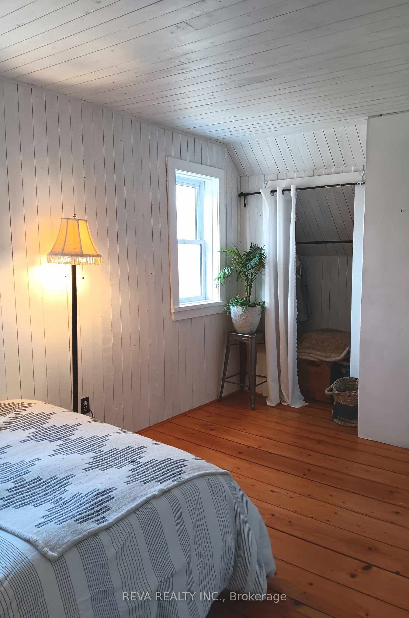 1476 Hillsview Road Property Photo 15