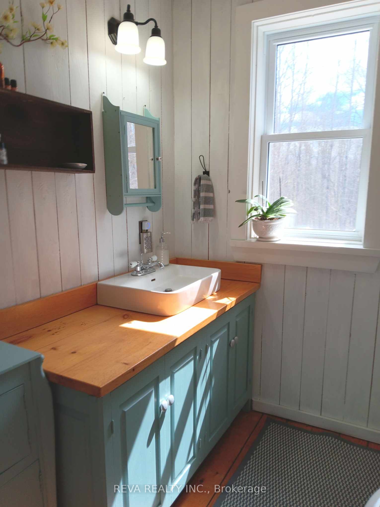 1476 Hillsview Road Property Photo 16