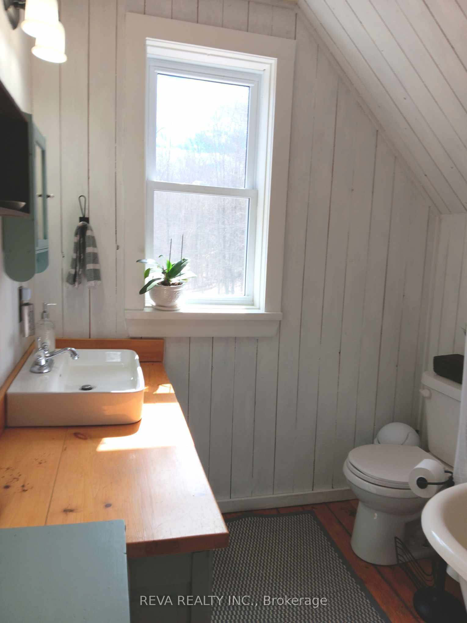 1476 Hillsview Road Property Photo 17