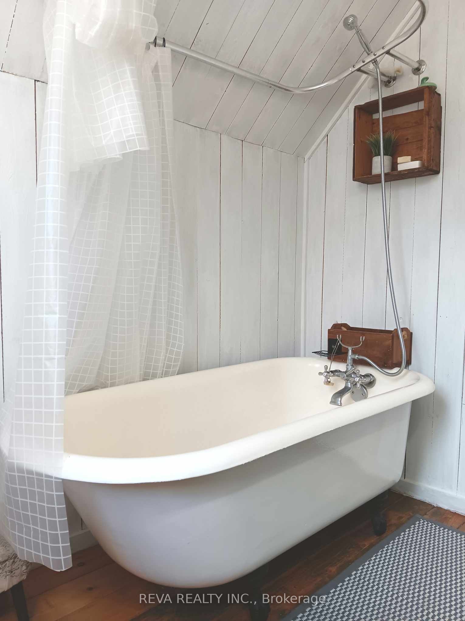 1476 Hillsview Road Property Photo 18