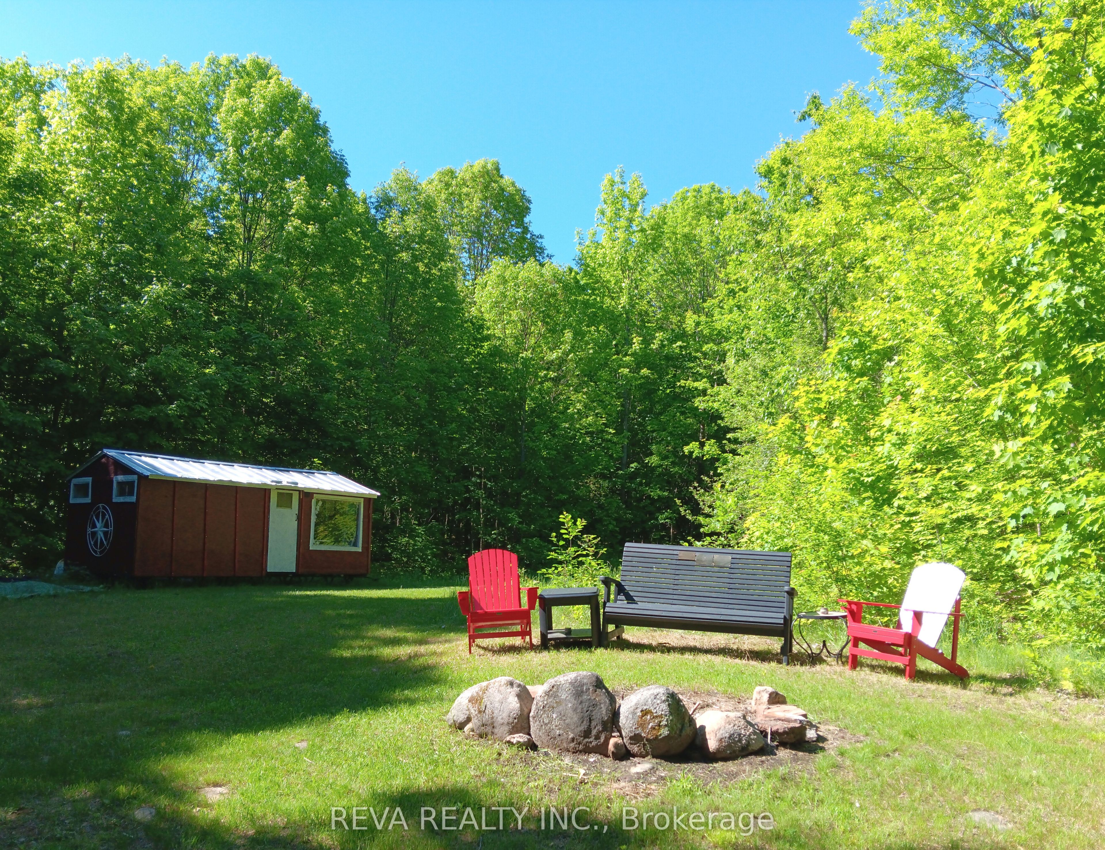1476 Hillsview Road Property Photo 25