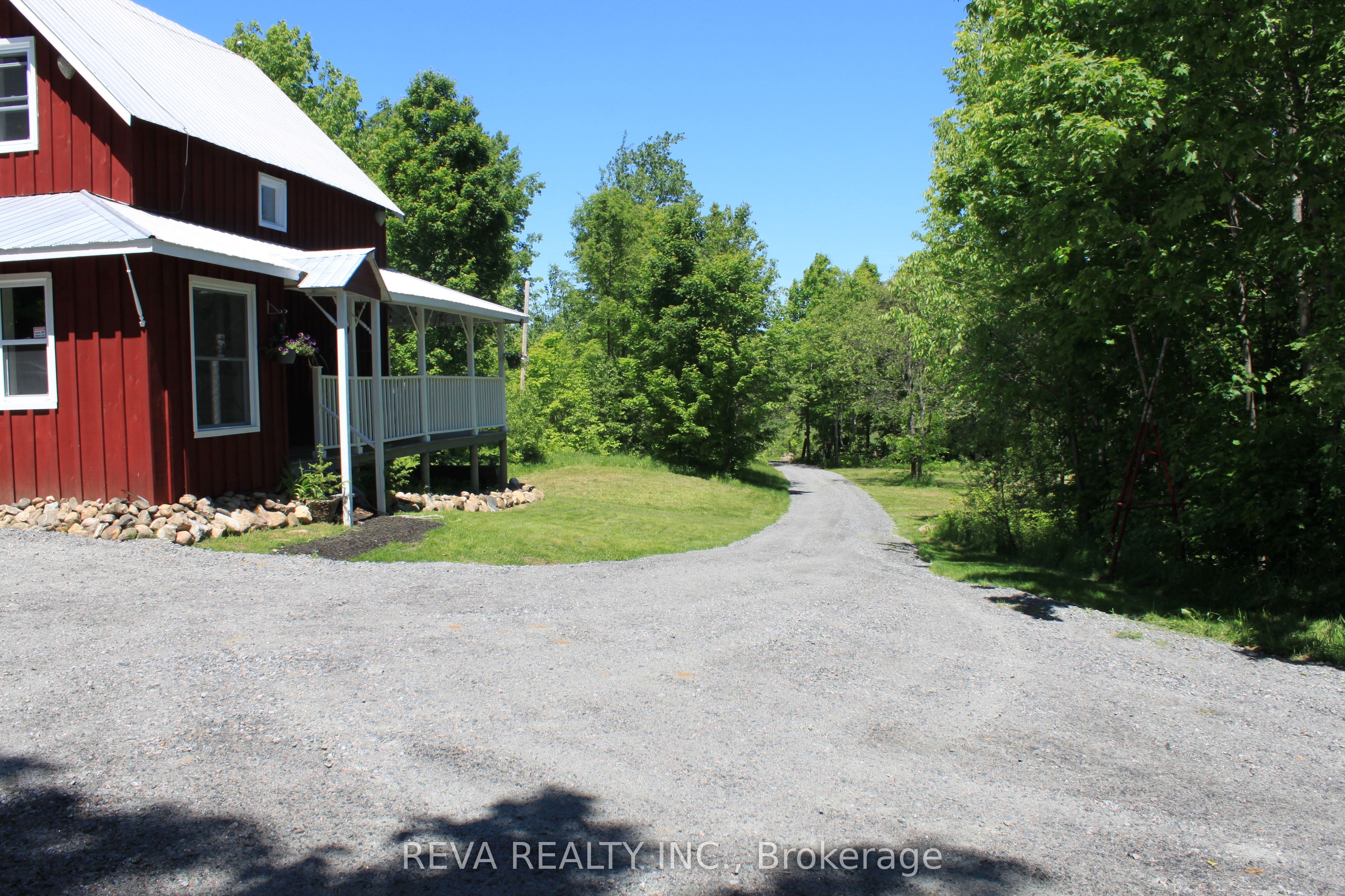 1476 Hillsview Road Property Photo 29