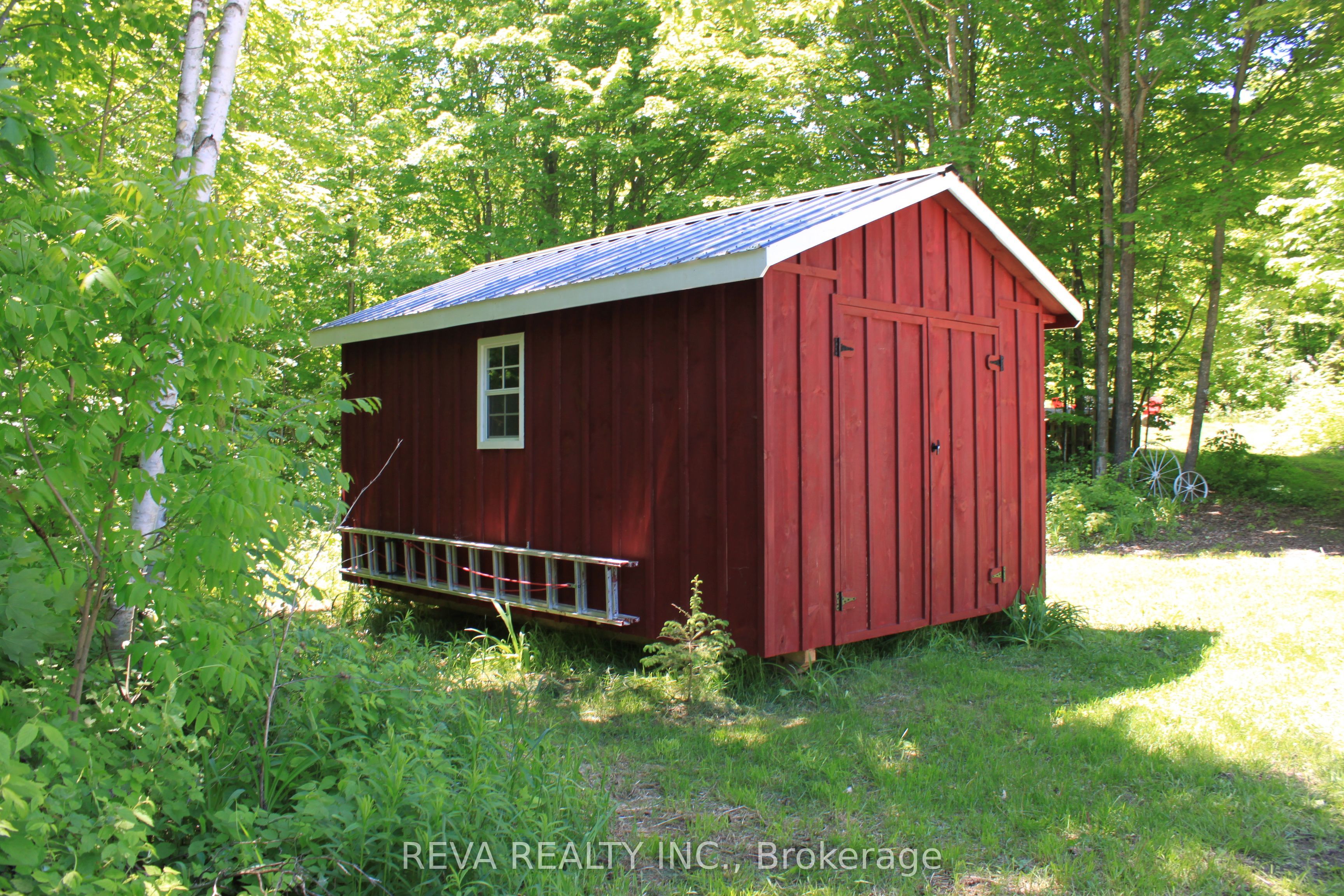 1476 Hillsview Road Property Photo 30